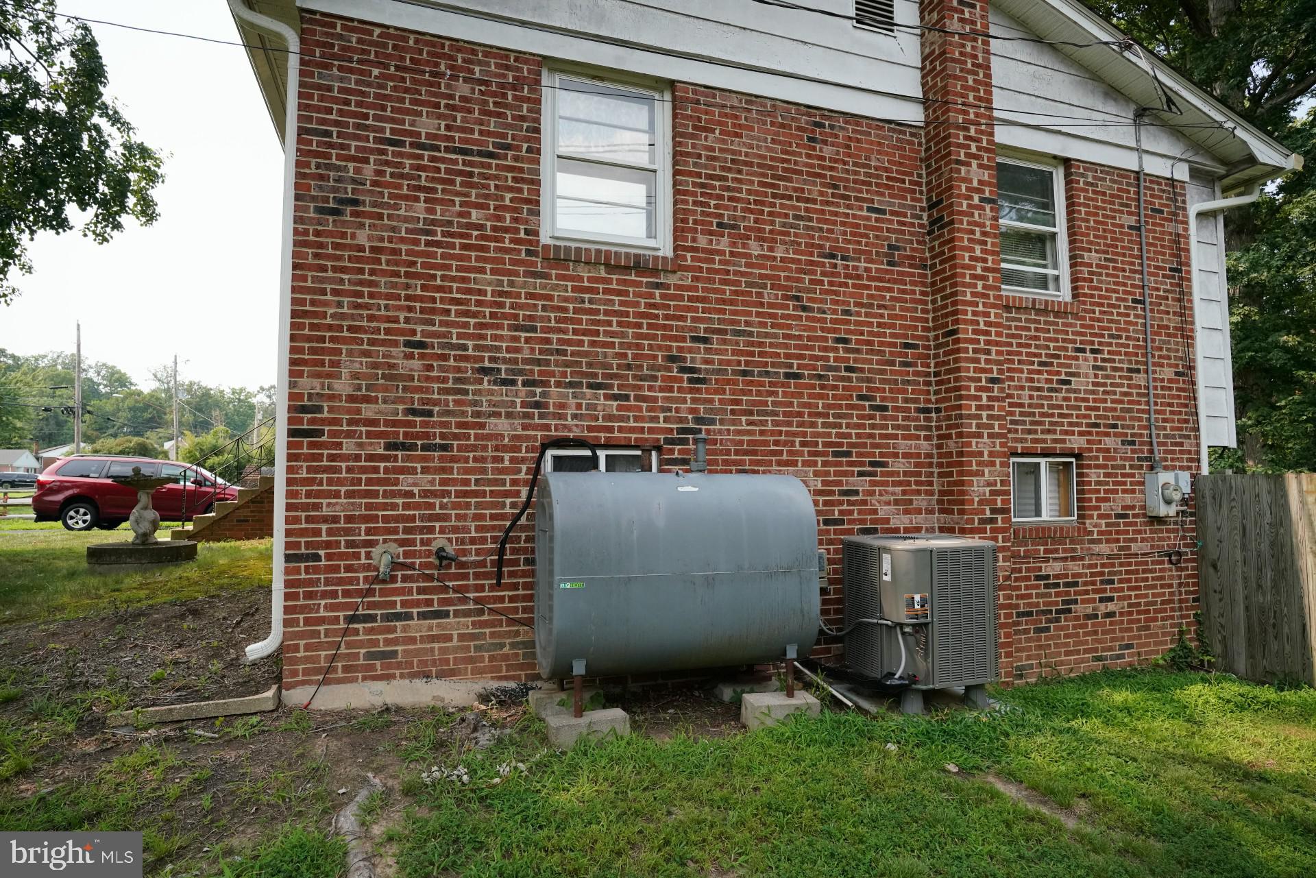 WARRINGTON HILLS IND HEA - Residential Lease