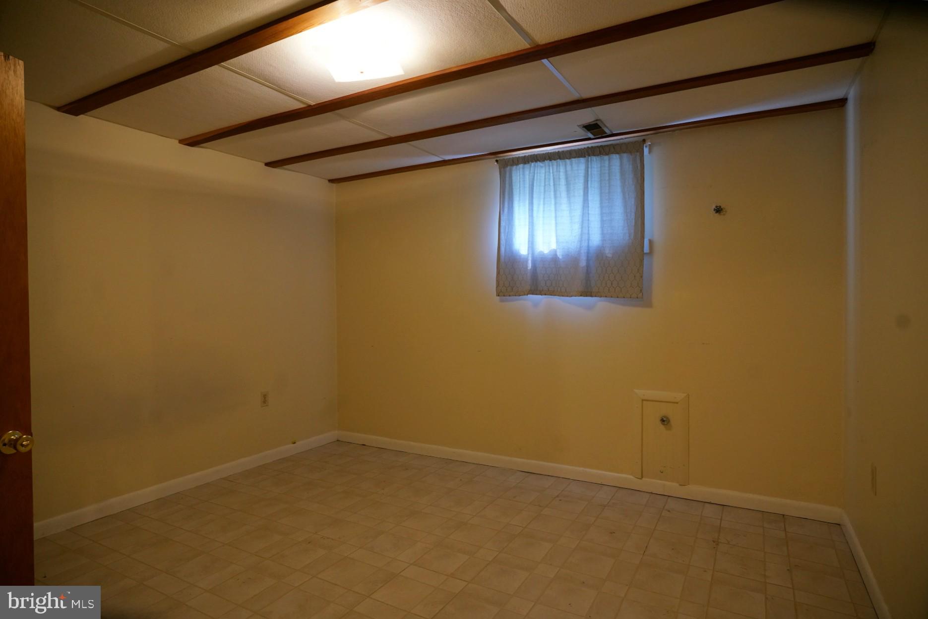 WARRINGTON HILLS IND HEA - Residential Lease