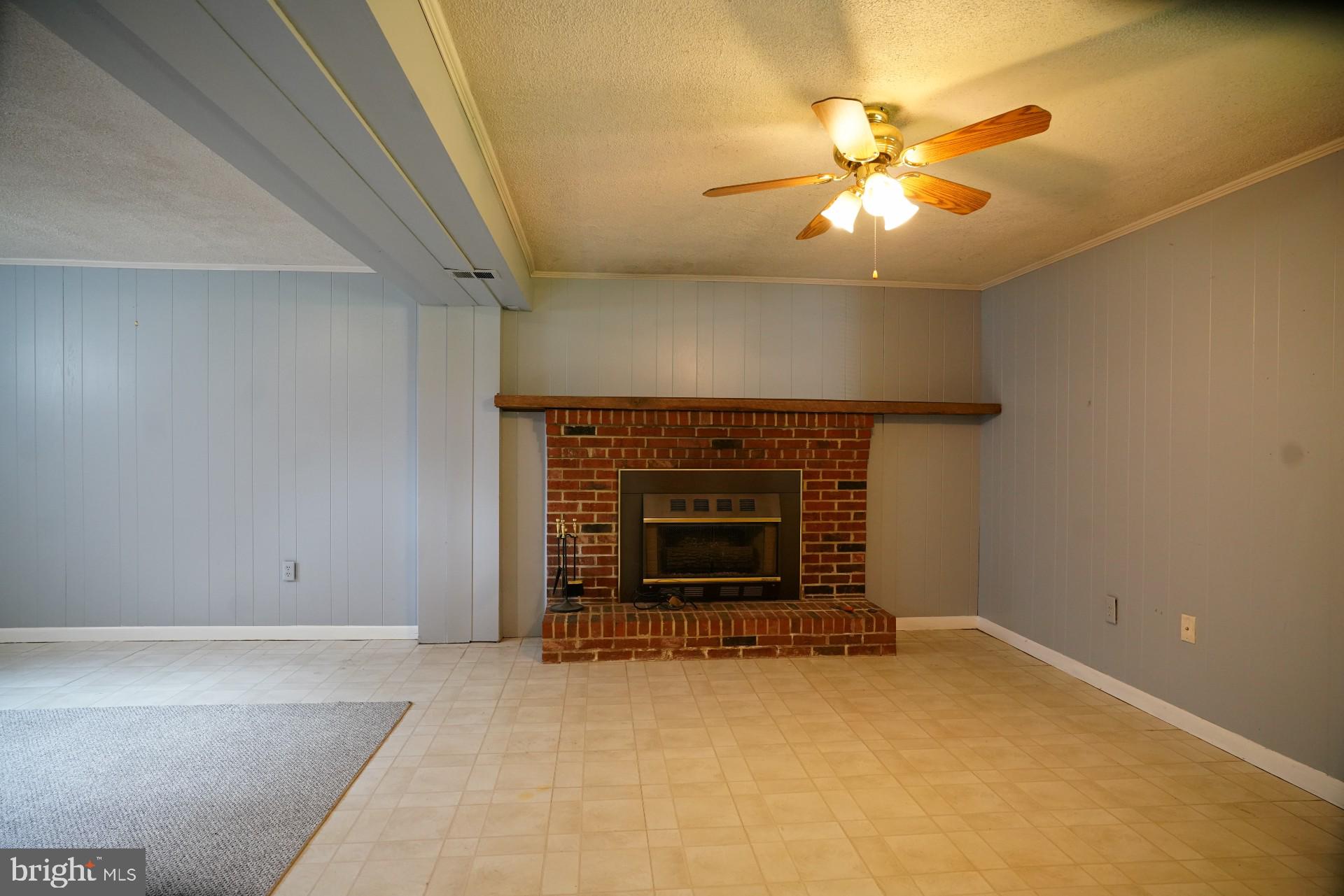 WARRINGTON HILLS IND HEA - Residential Lease