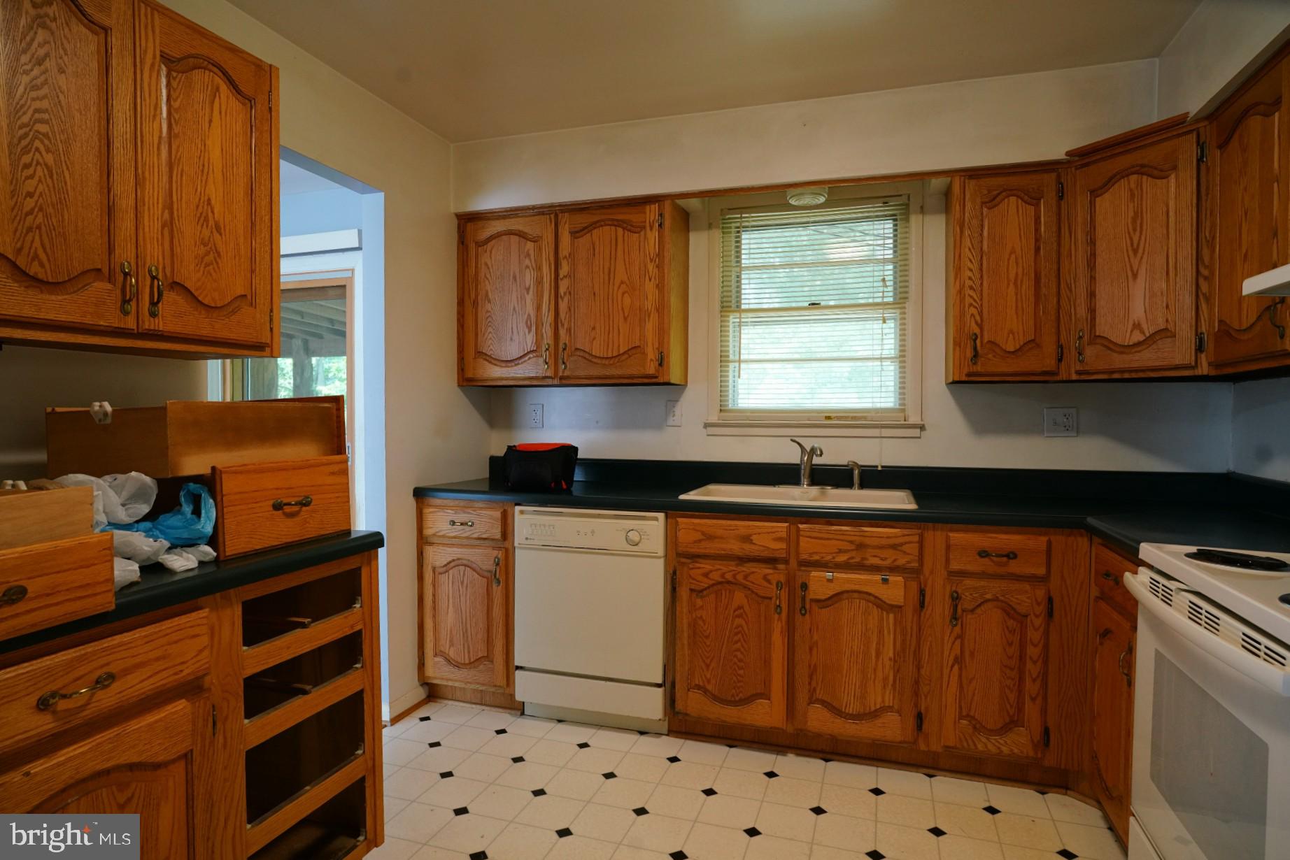 WARRINGTON HILLS IND HEA - Residential Lease