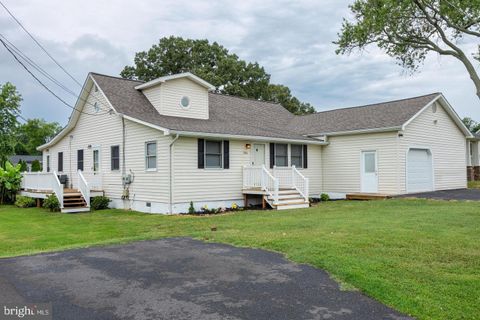 7806 APPLETREE ROAD PASADENA MD 21122