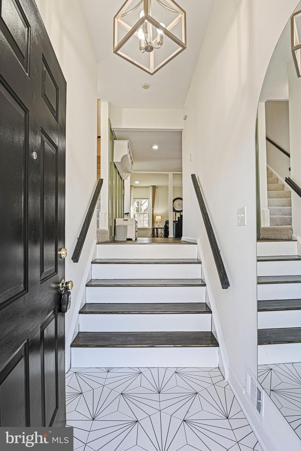 OAKTON VILLAGE - Residential