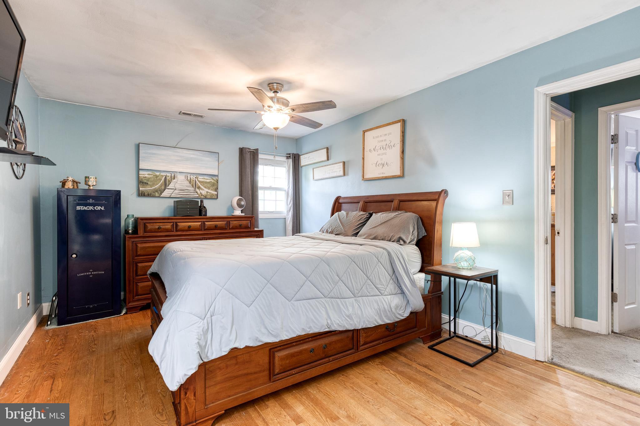 OLIVER BEACH - Residential