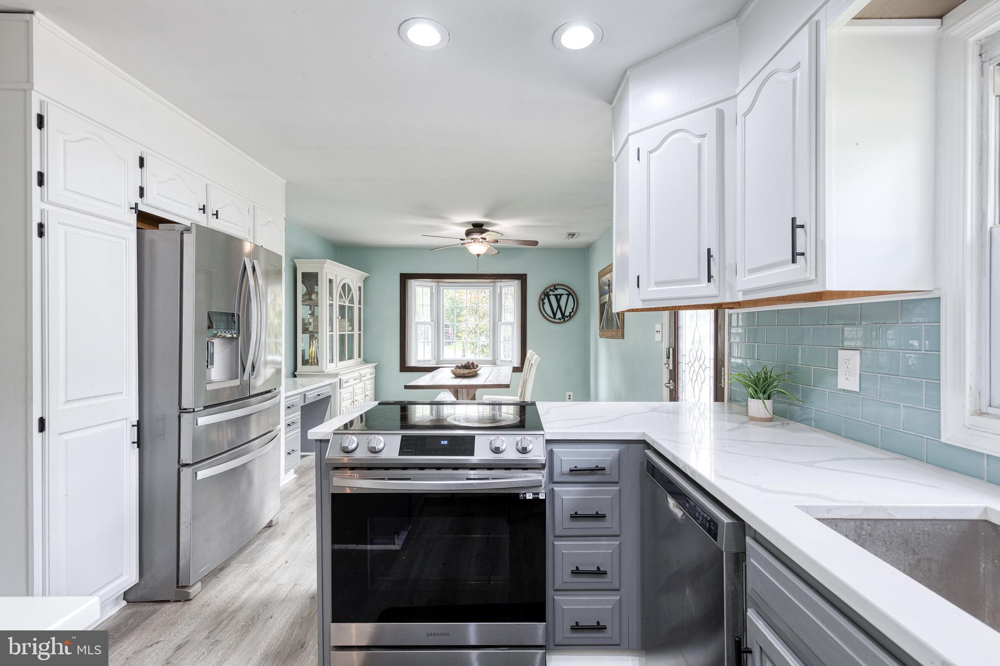 OLIVER BEACH - Residential