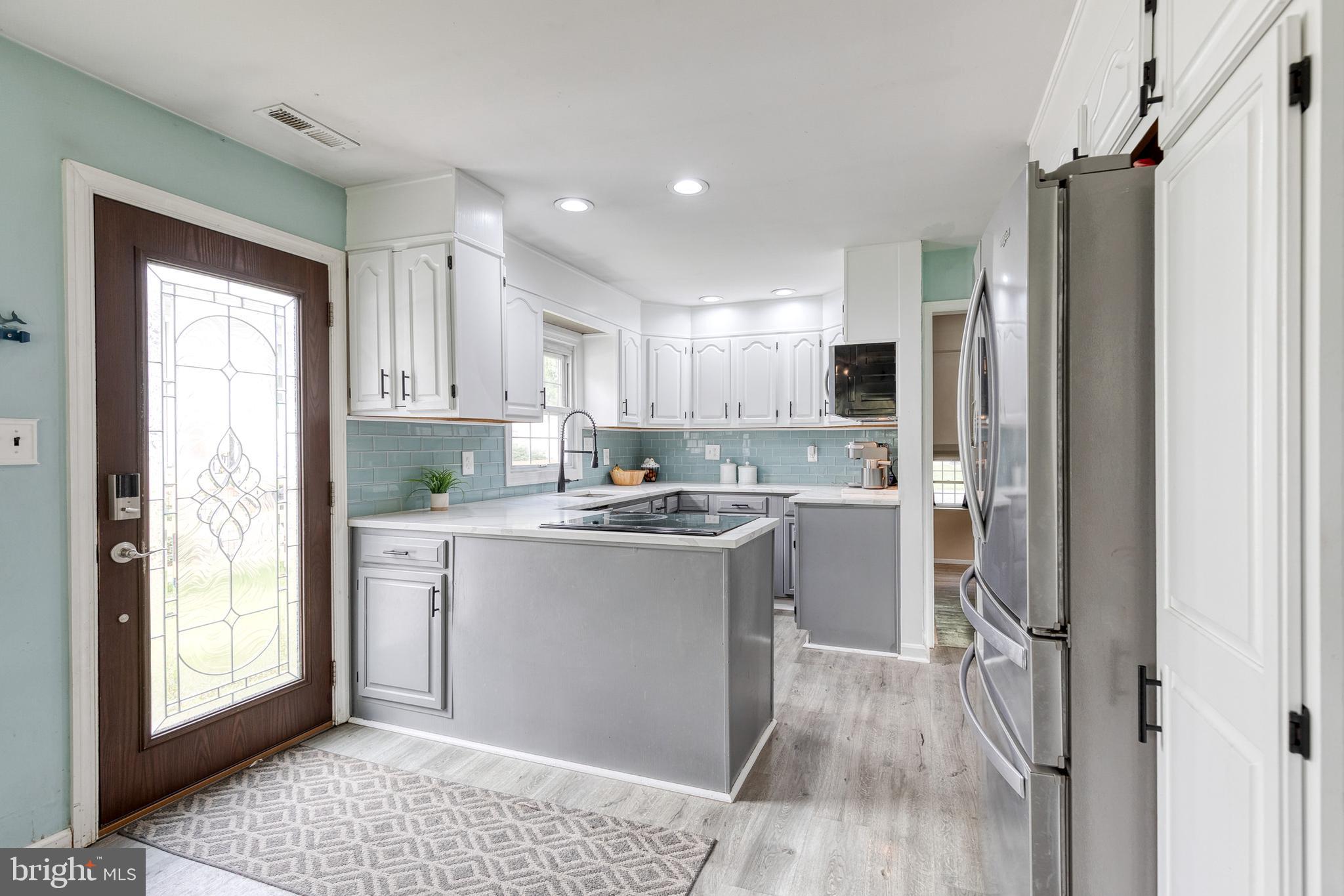 OLIVER BEACH - Residential