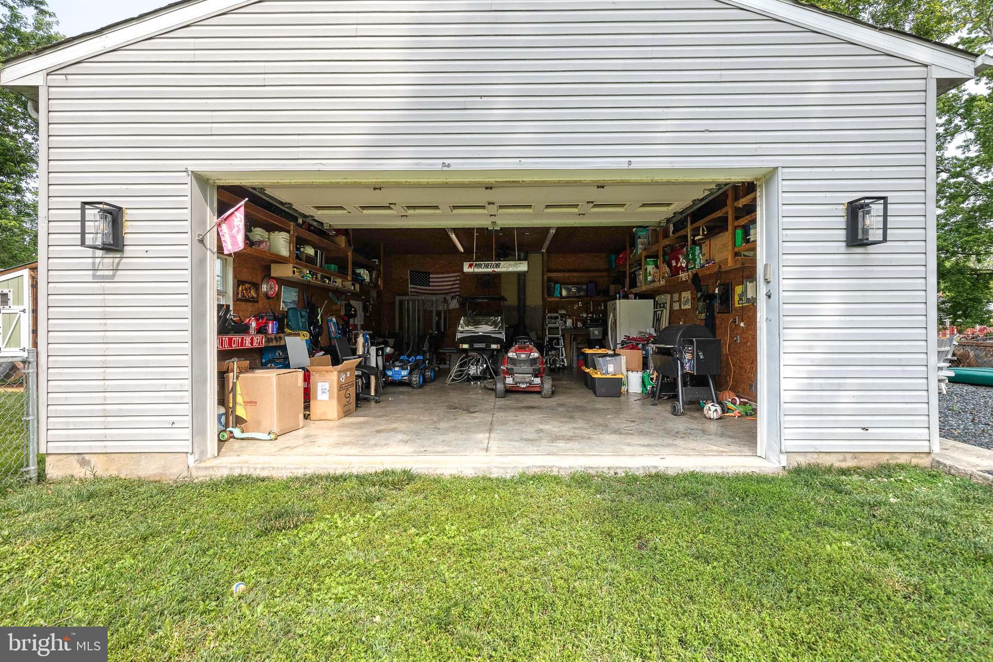 OLIVER BEACH - Residential