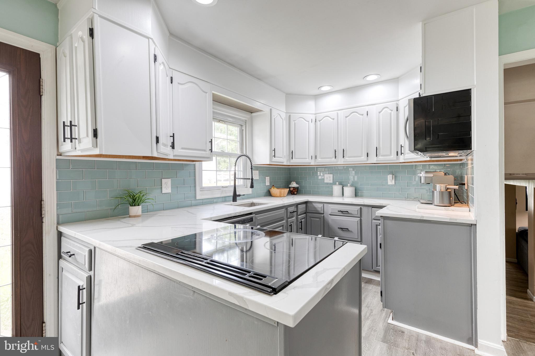 OLIVER BEACH - Residential