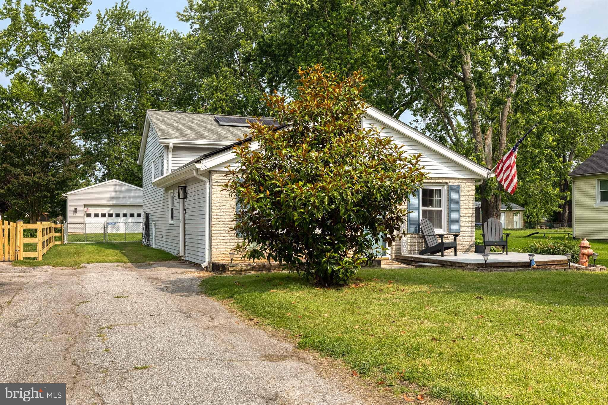 OLIVER BEACH - Residential