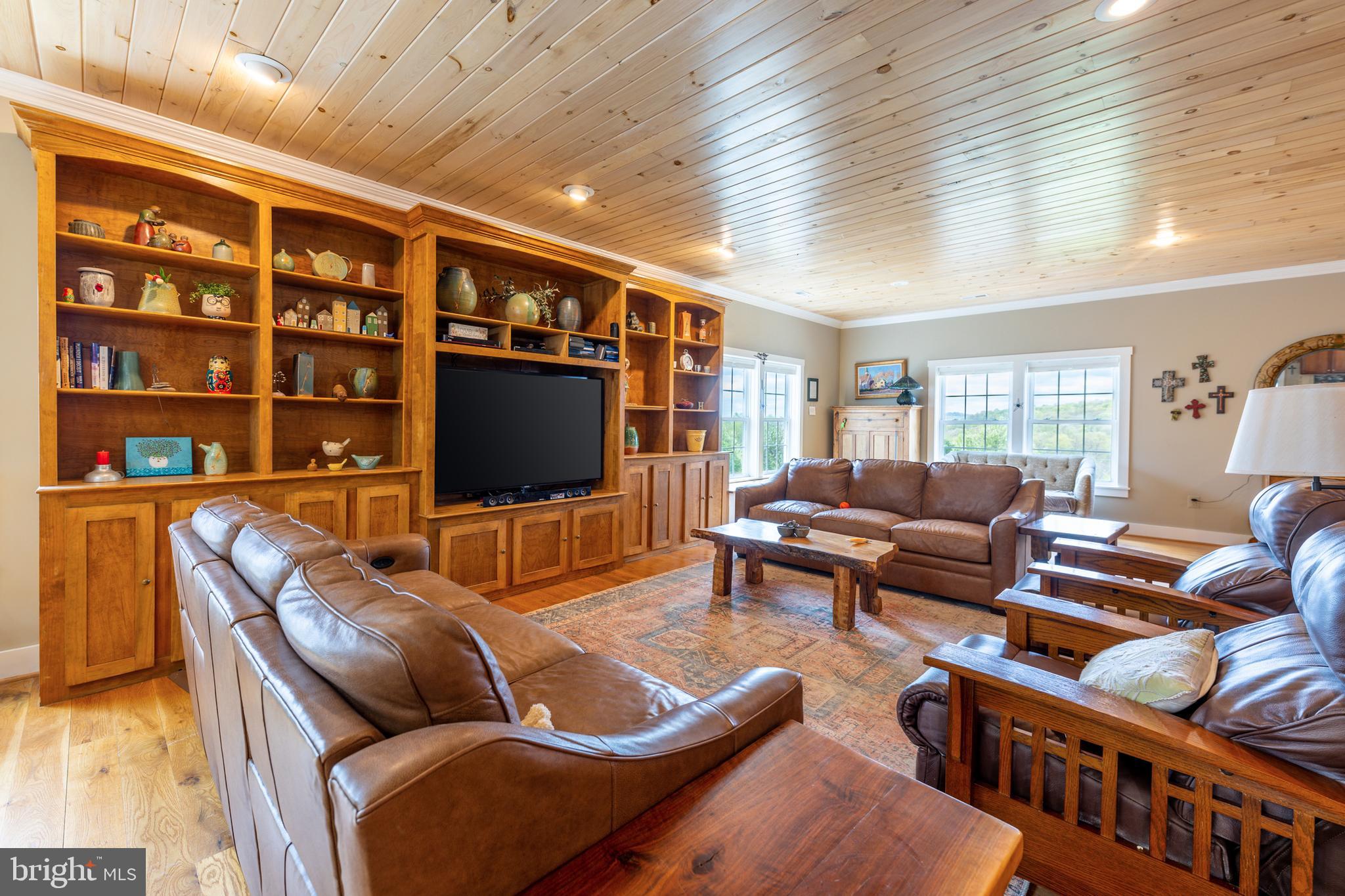 ASHBY MT. JACKSON - Residential