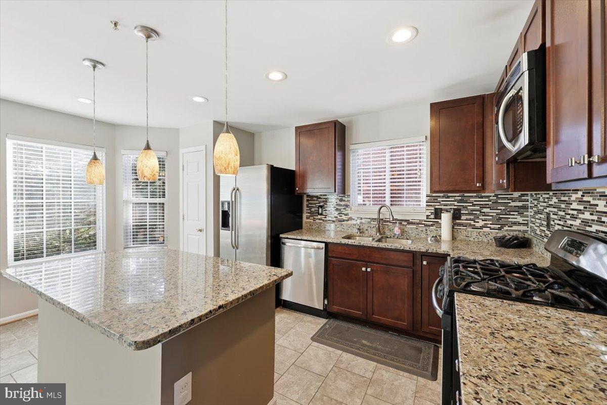 STANFORD - Residential