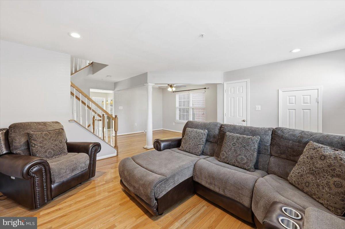 STANFORD - Residential