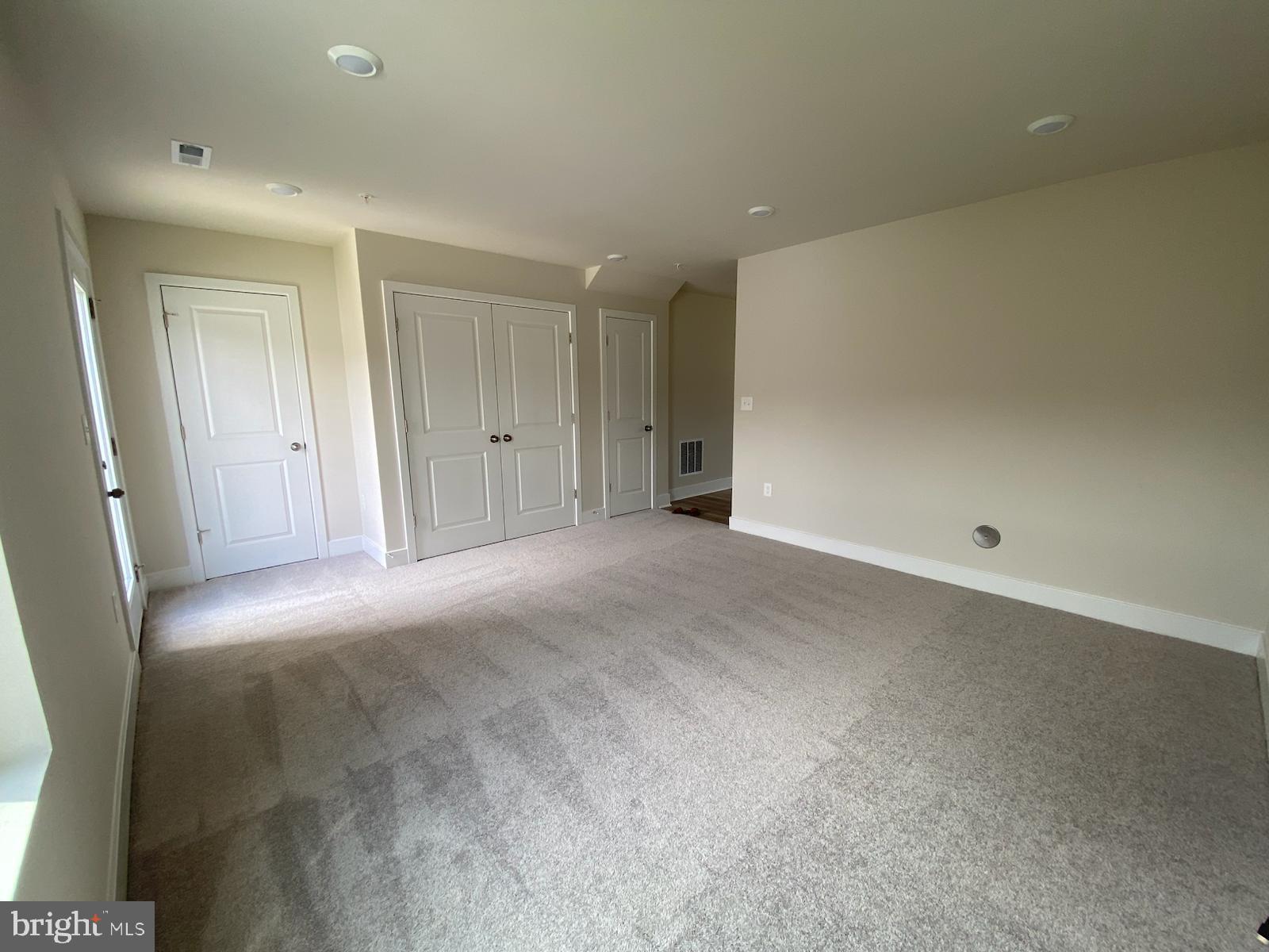10558 ROUNDSTONE LN
