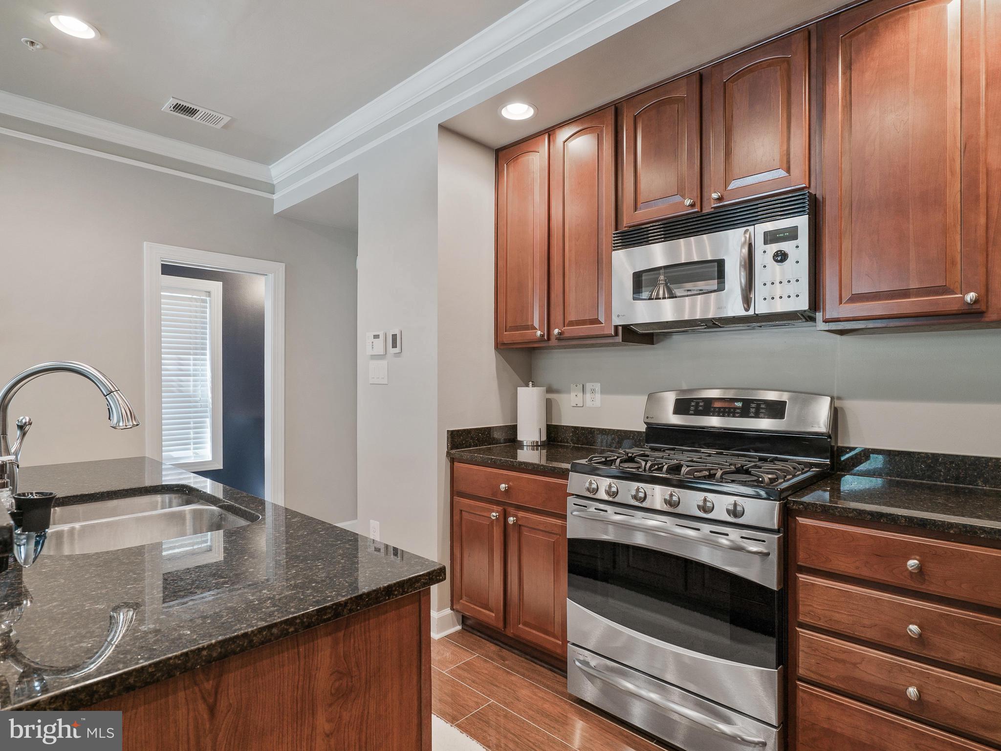 HIDDEN CREEK - Residential