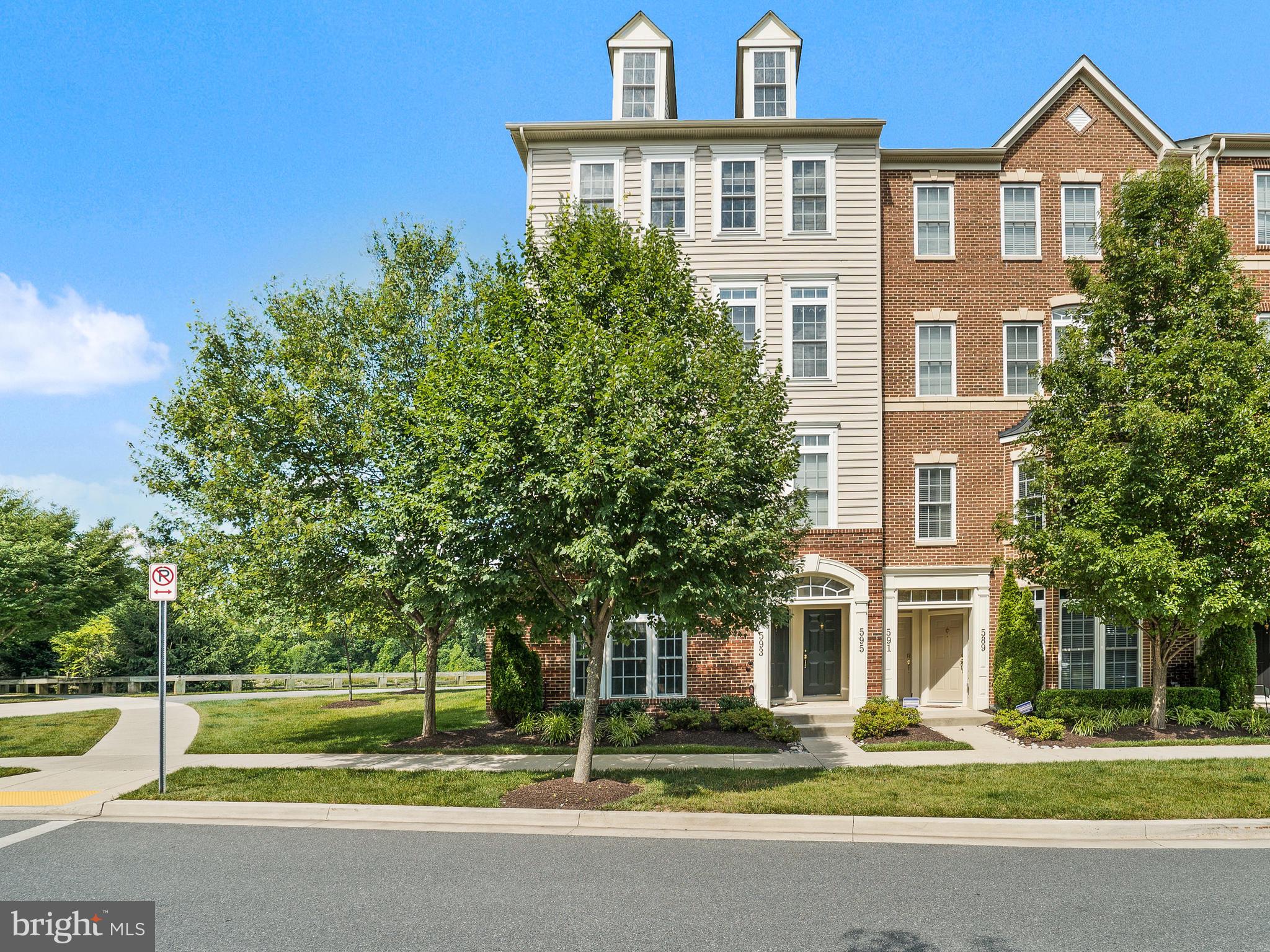 HIDDEN CREEK - Residential