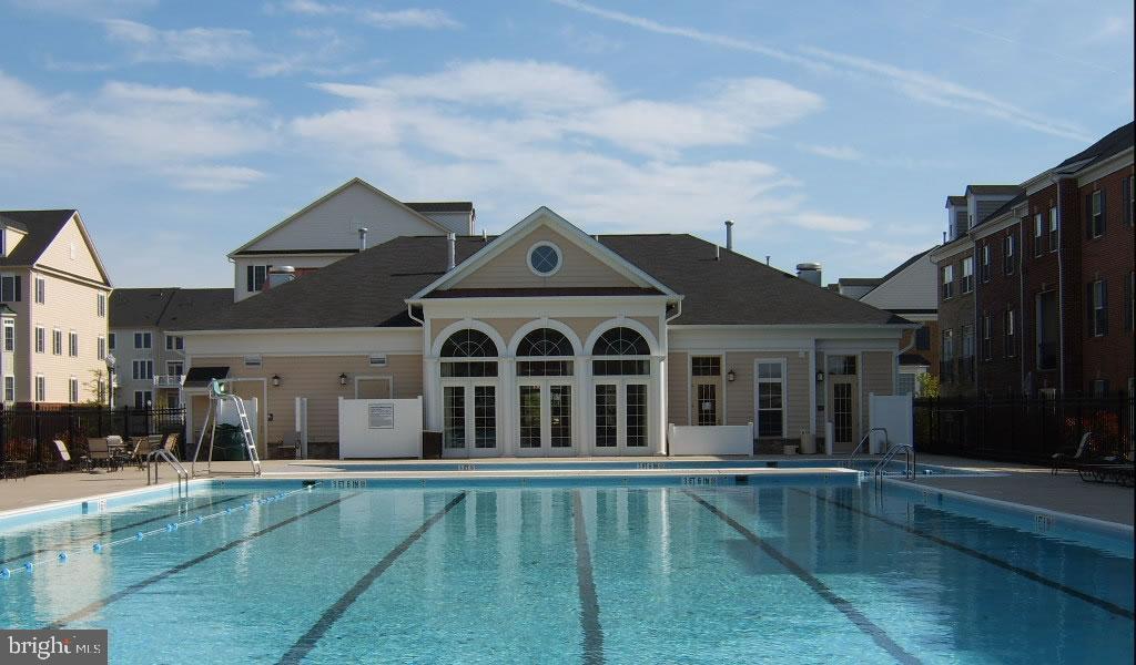 HIDDEN CREEK - Residential