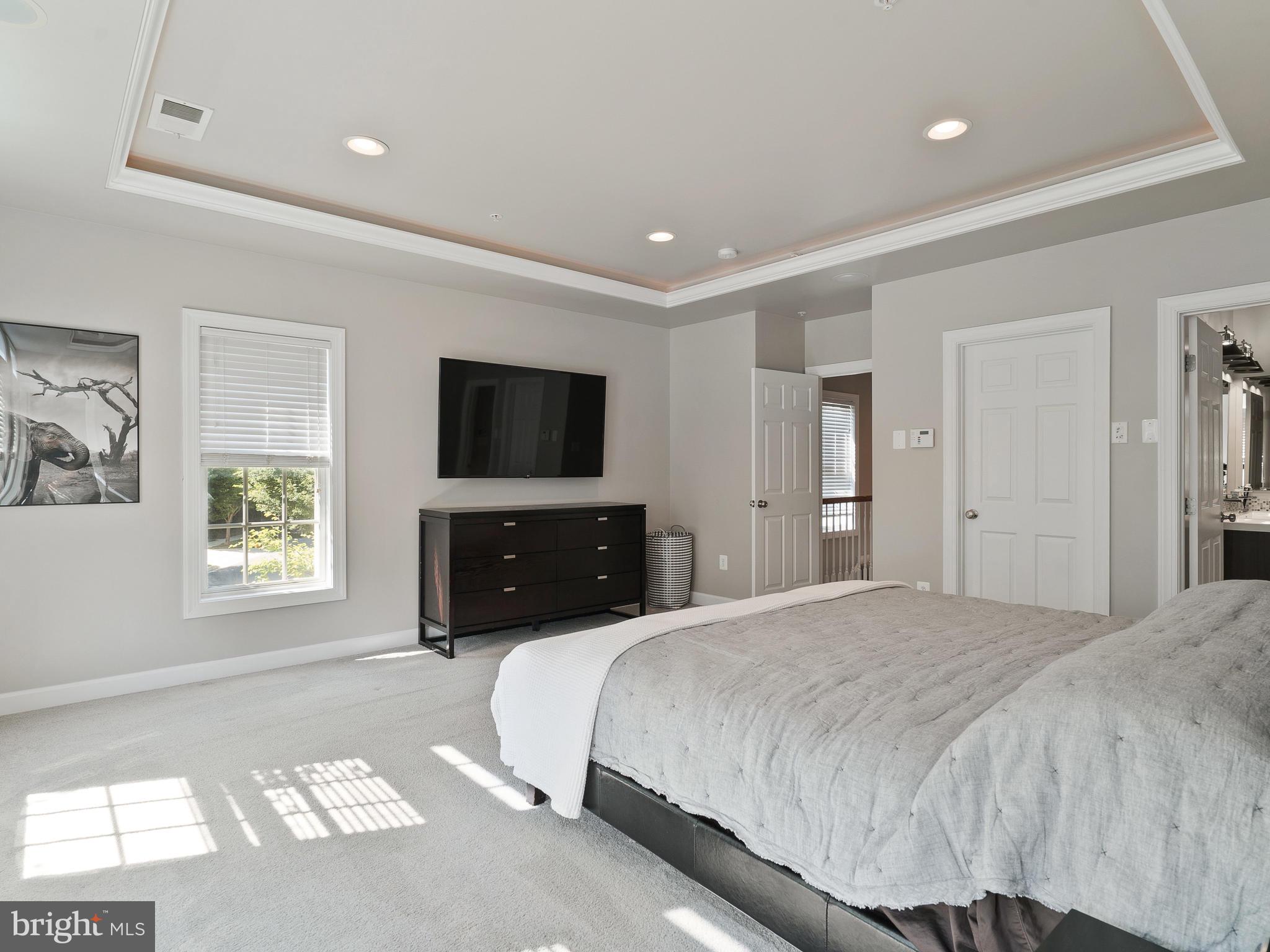 HIDDEN CREEK - Residential