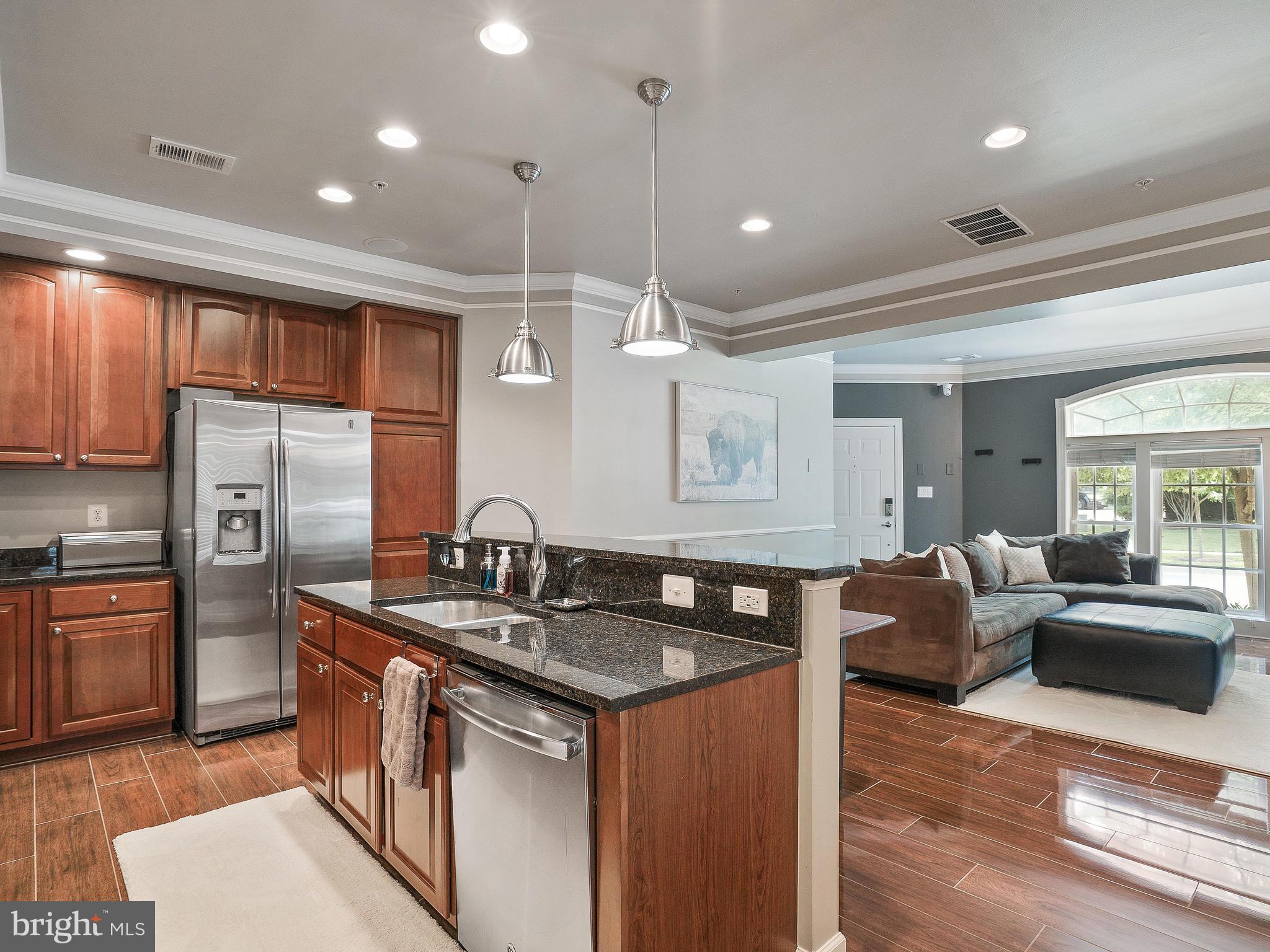 HIDDEN CREEK - Residential