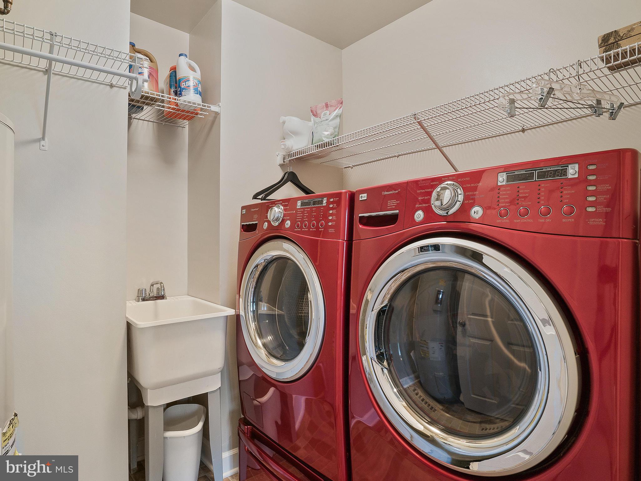 HIDDEN CREEK - Residential