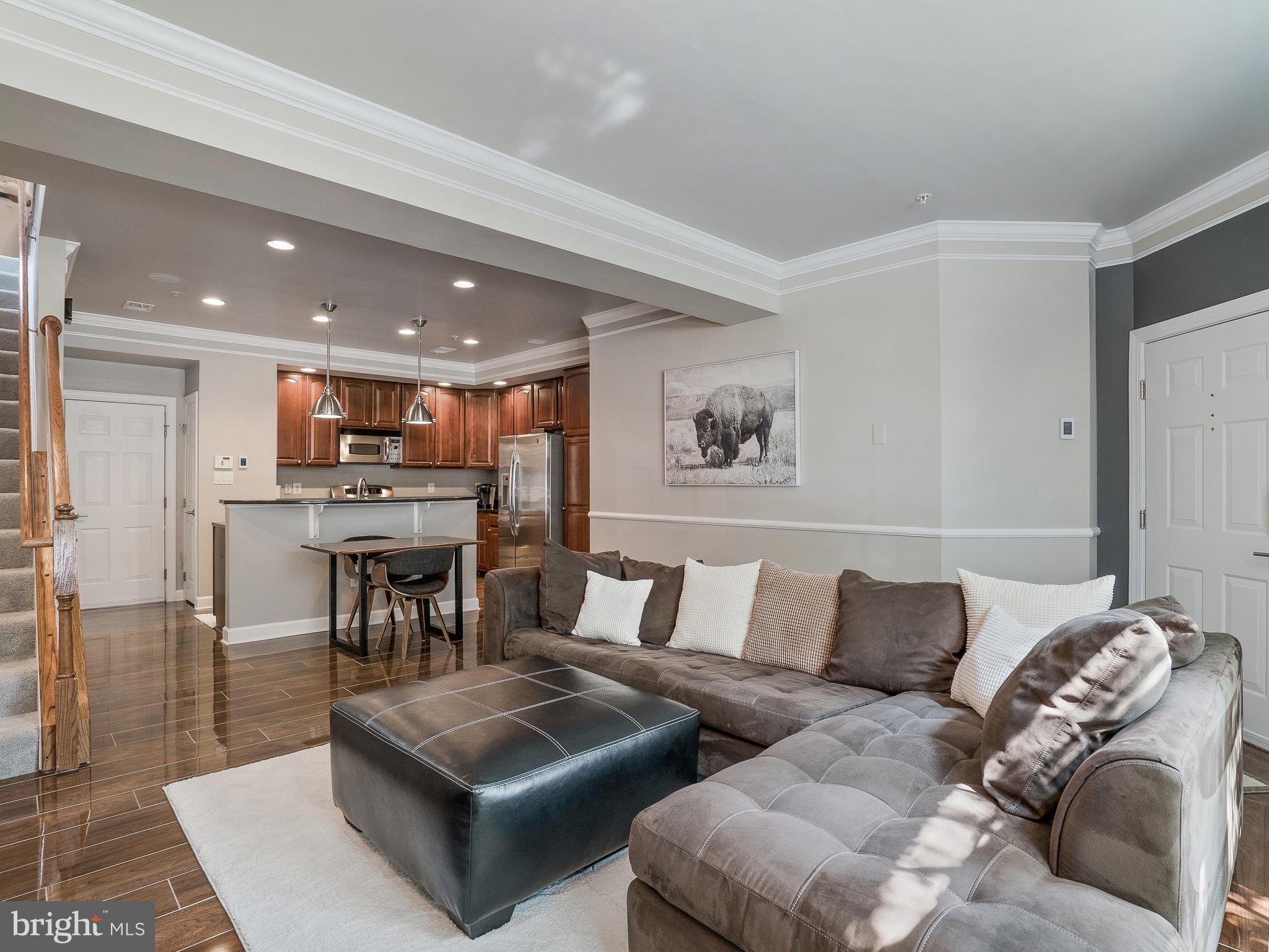 HIDDEN CREEK - Residential