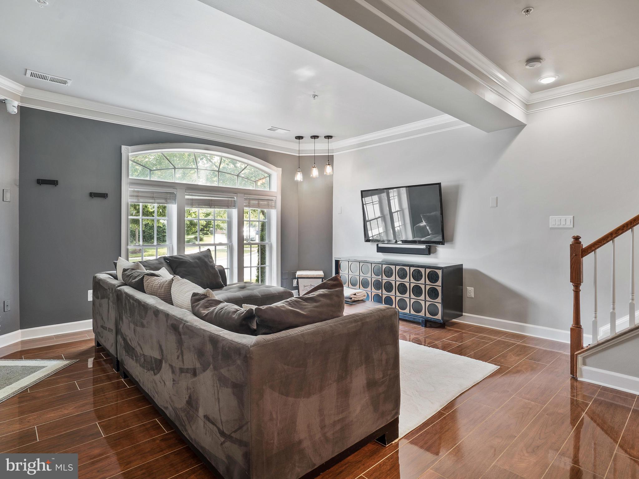 HIDDEN CREEK - Residential