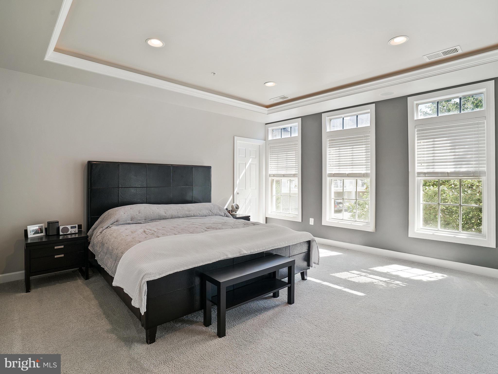 HIDDEN CREEK - Residential