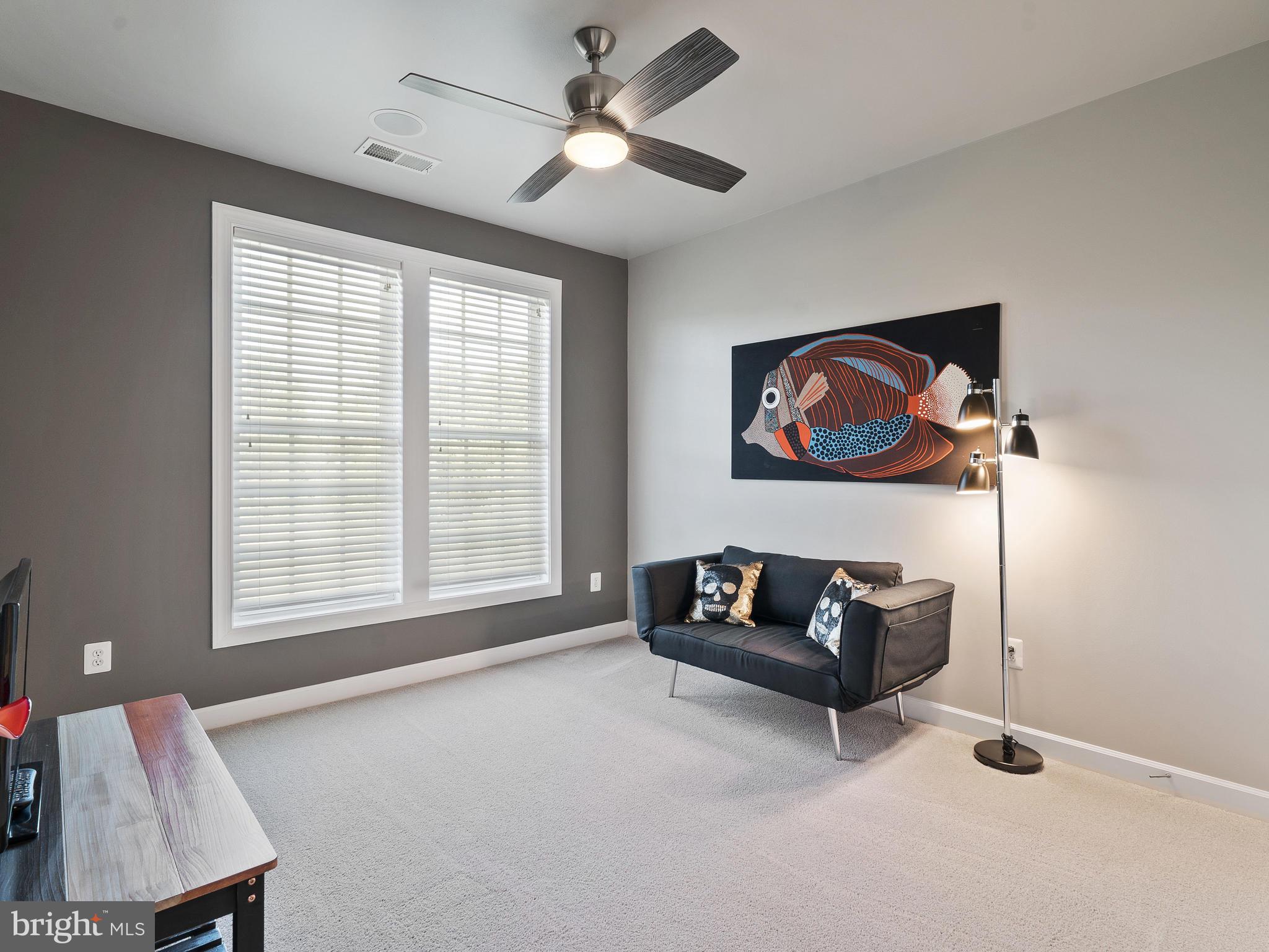 HIDDEN CREEK - Residential