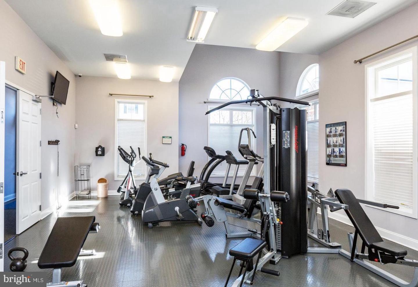 HIDDEN CREEK - Residential