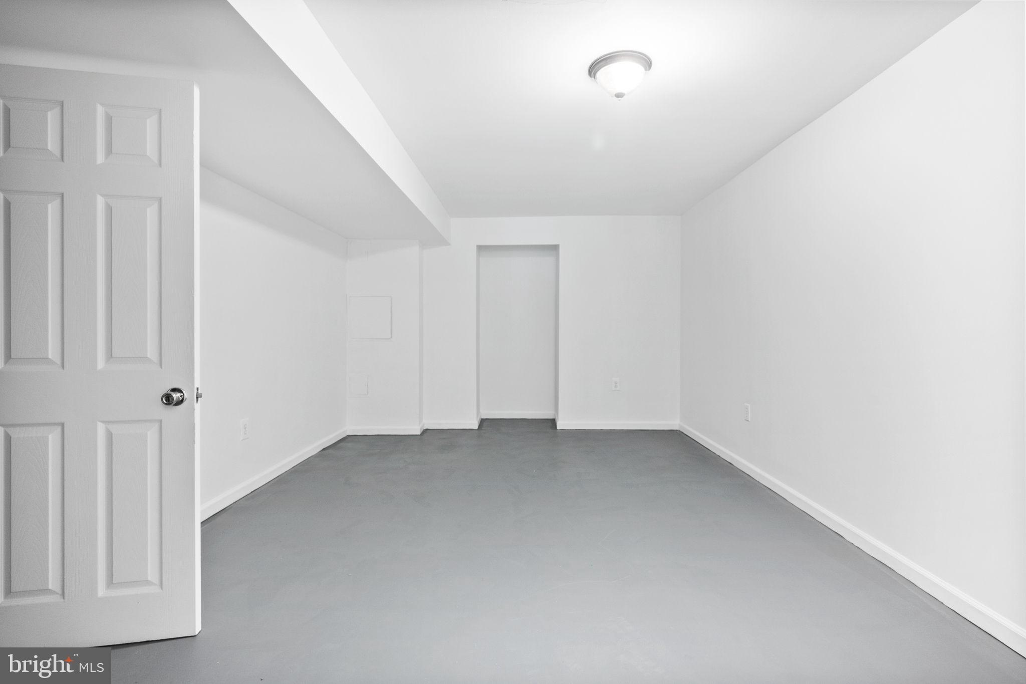 LONGMEAD - Residential