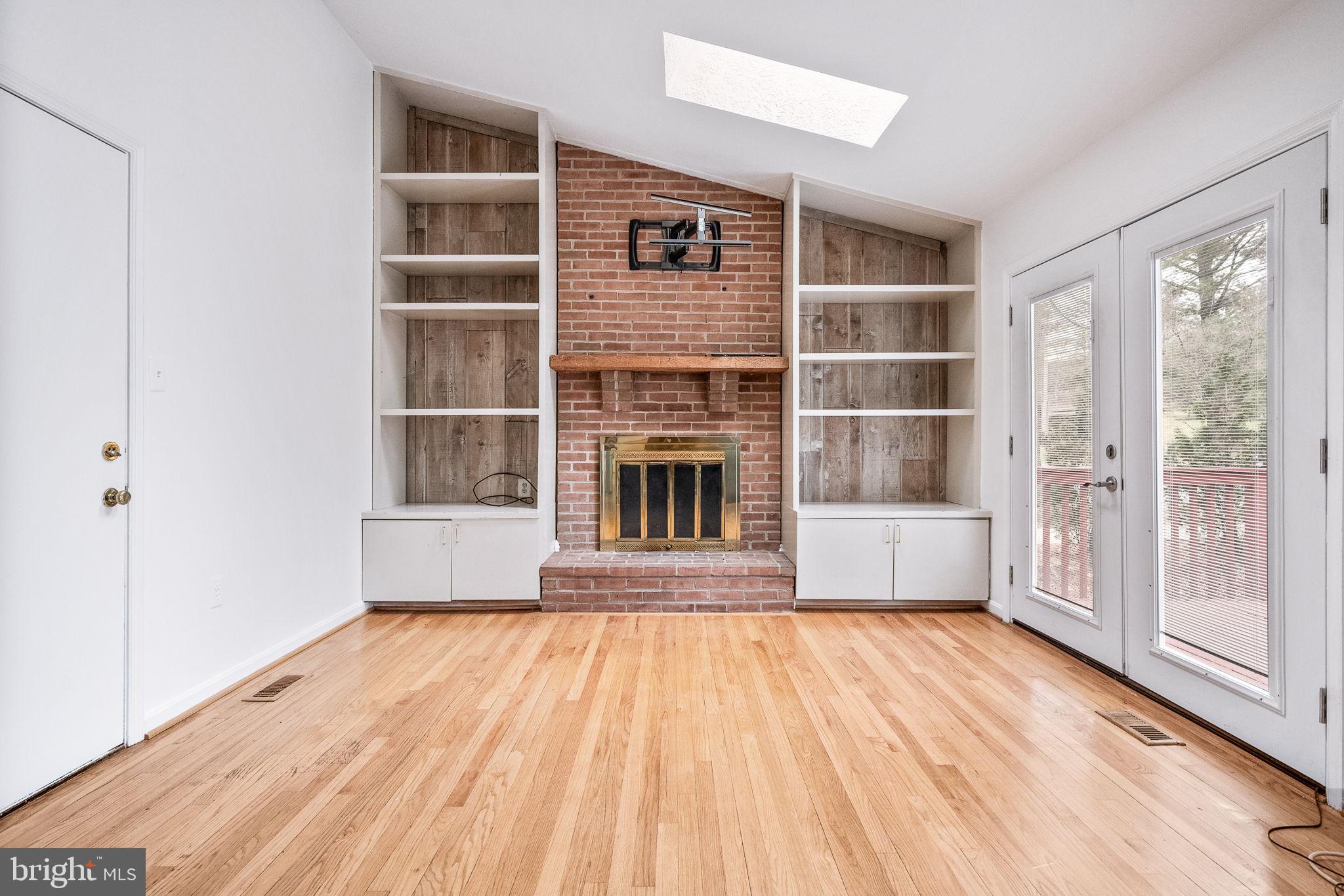 LONGMEAD - Residential