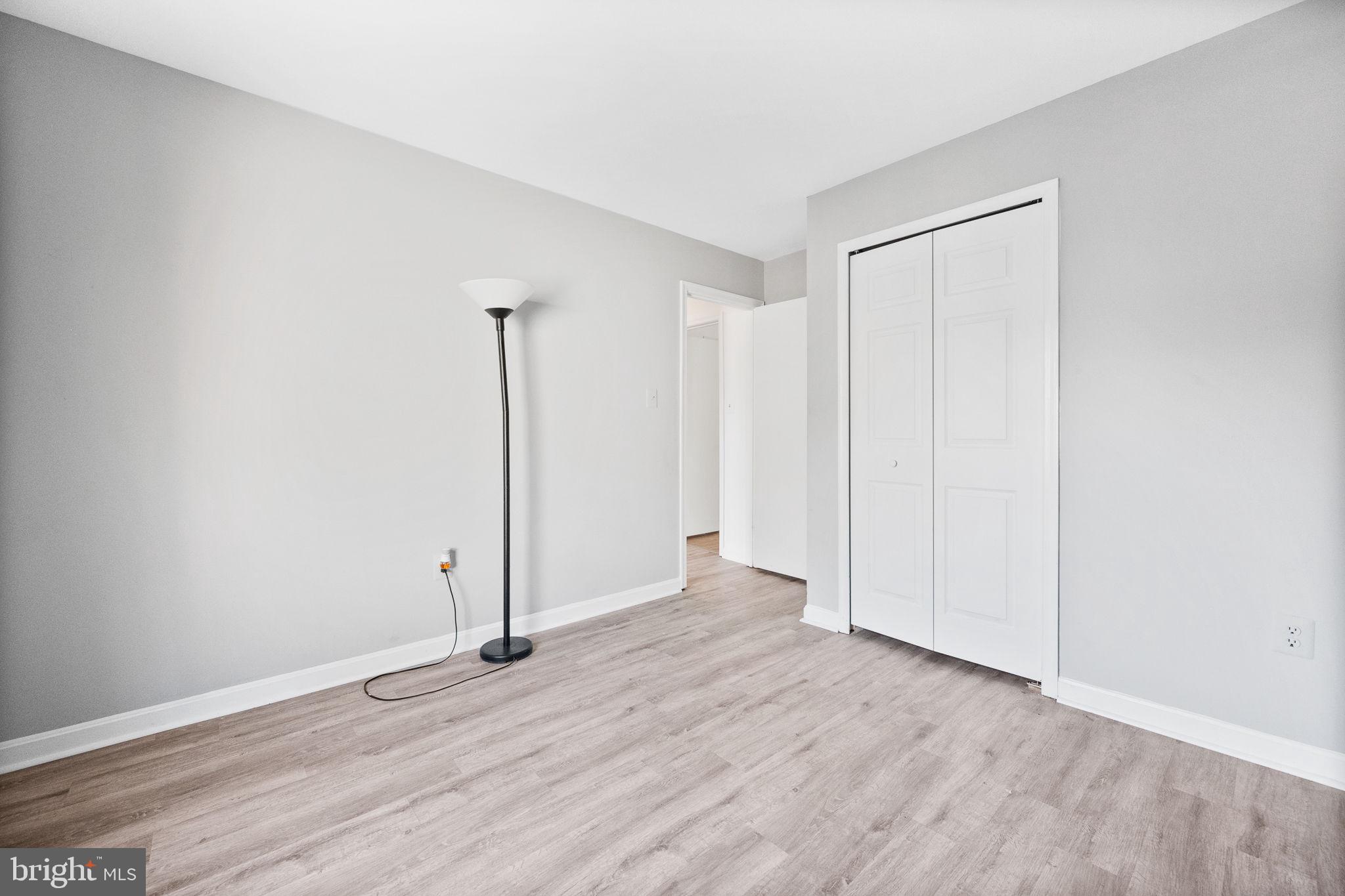 LONGMEAD - Residential