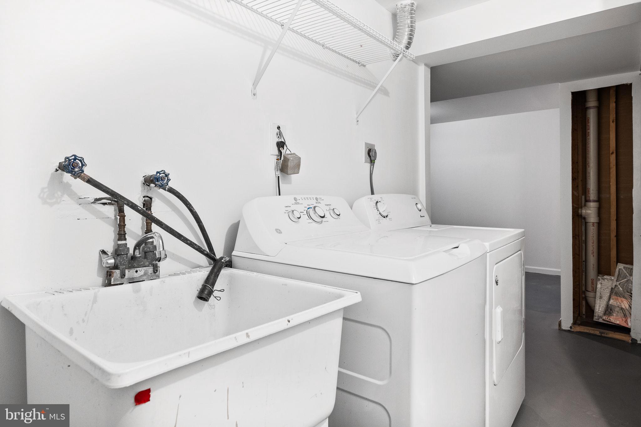 LONGMEAD - Residential