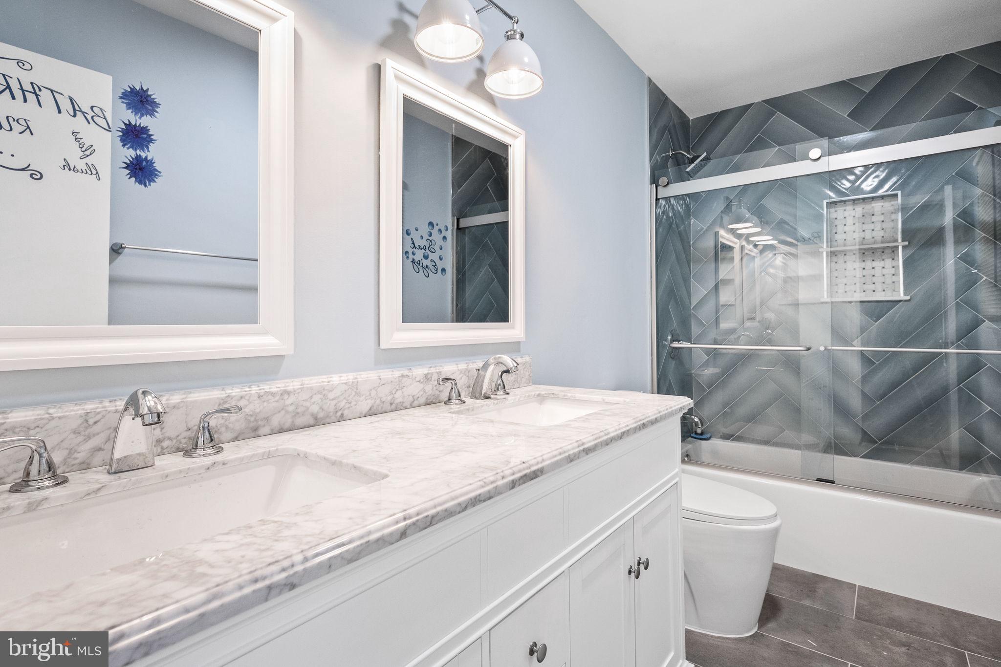 LONGMEAD - Residential