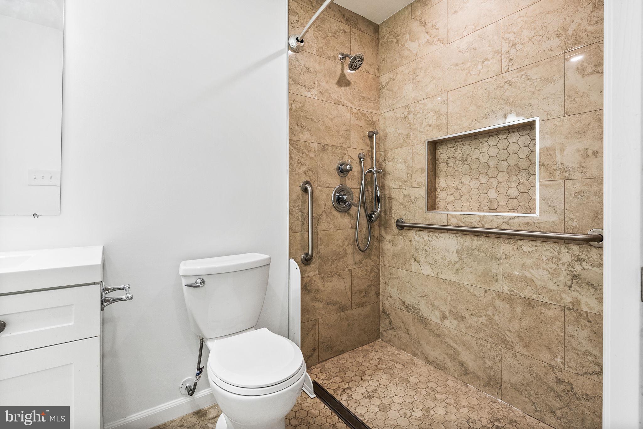 LONGMEAD - Residential