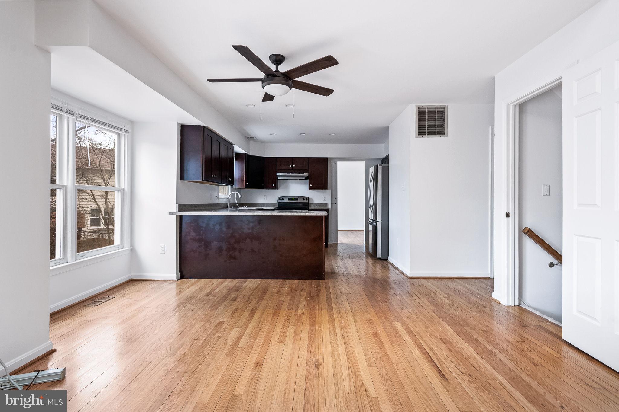 LONGMEAD - Residential