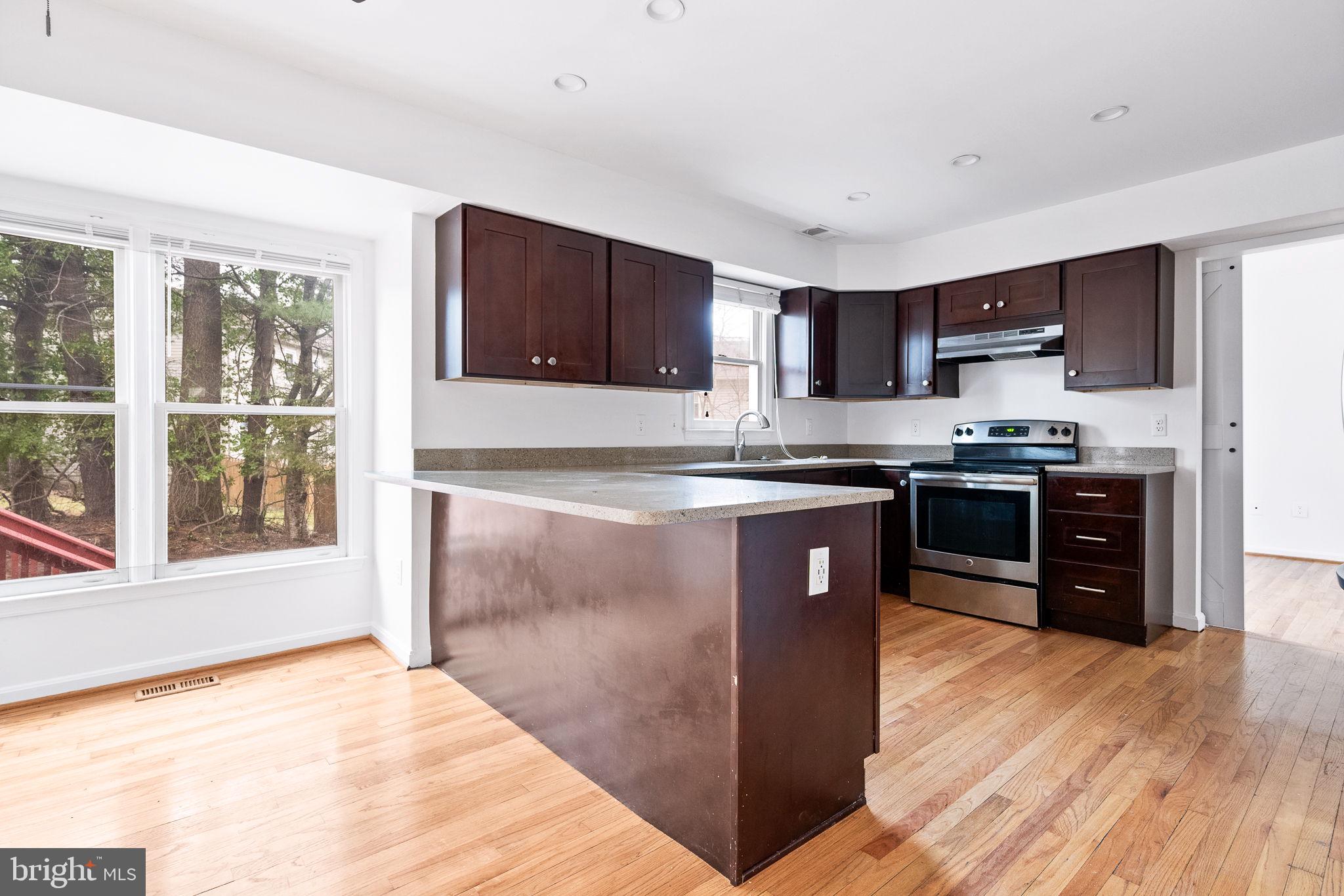 LONGMEAD - Residential