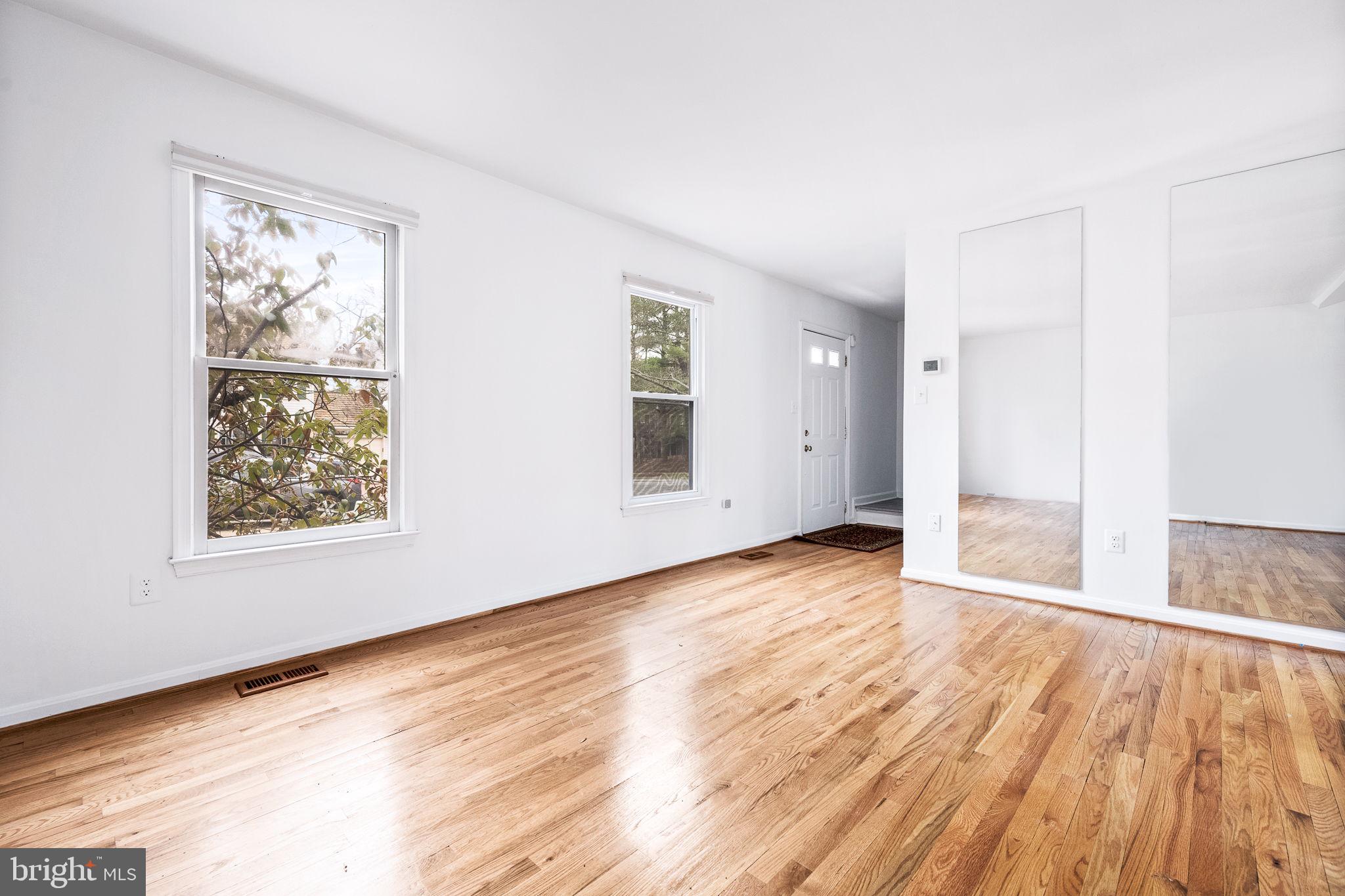 LONGMEAD - Residential