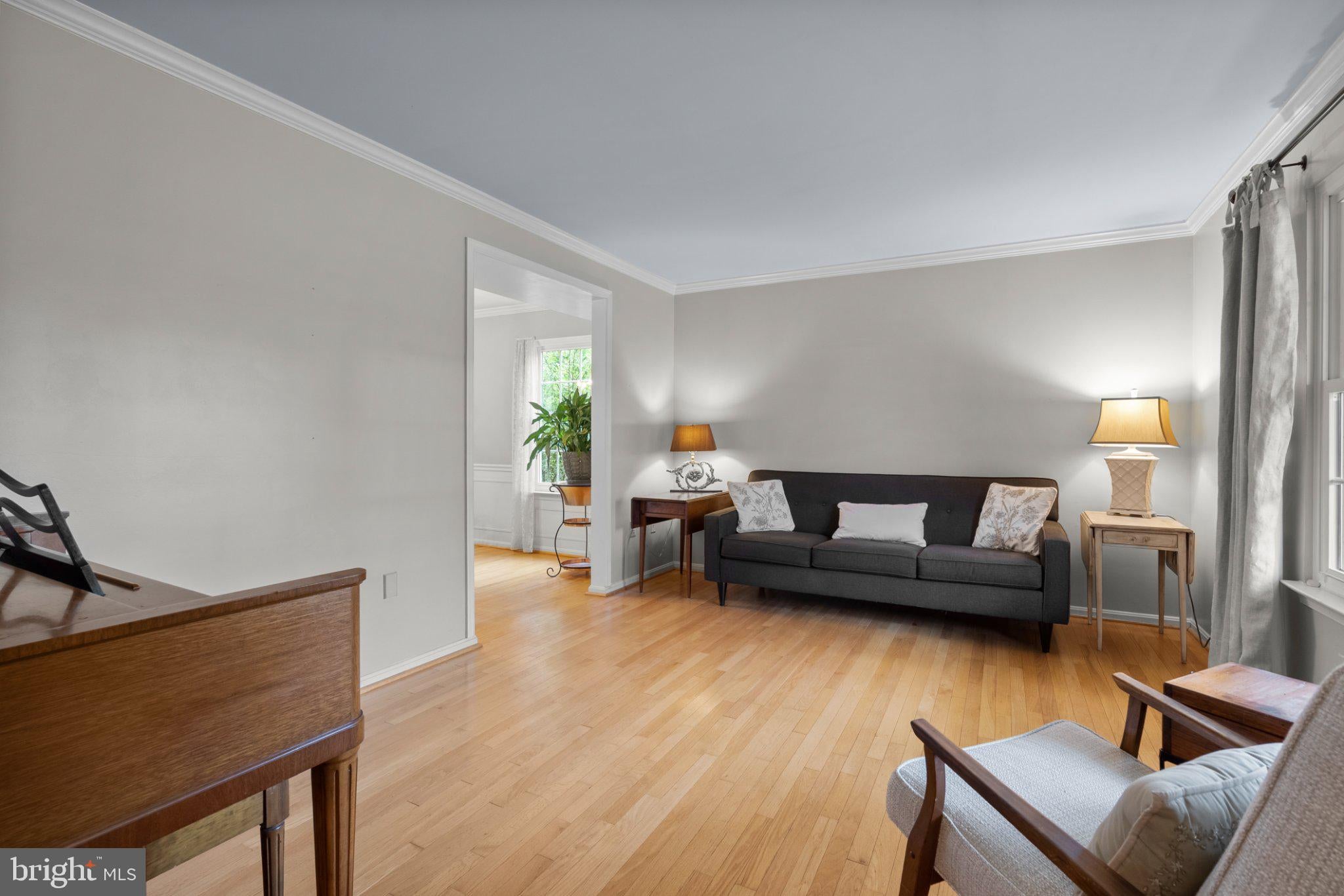 7509 NUTWOOD COURT