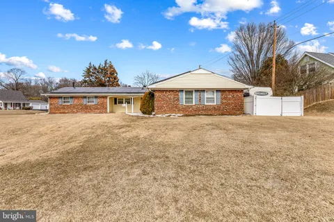 15700 Presswick Lane, Bowie, MD MLS: MDPG2150086
