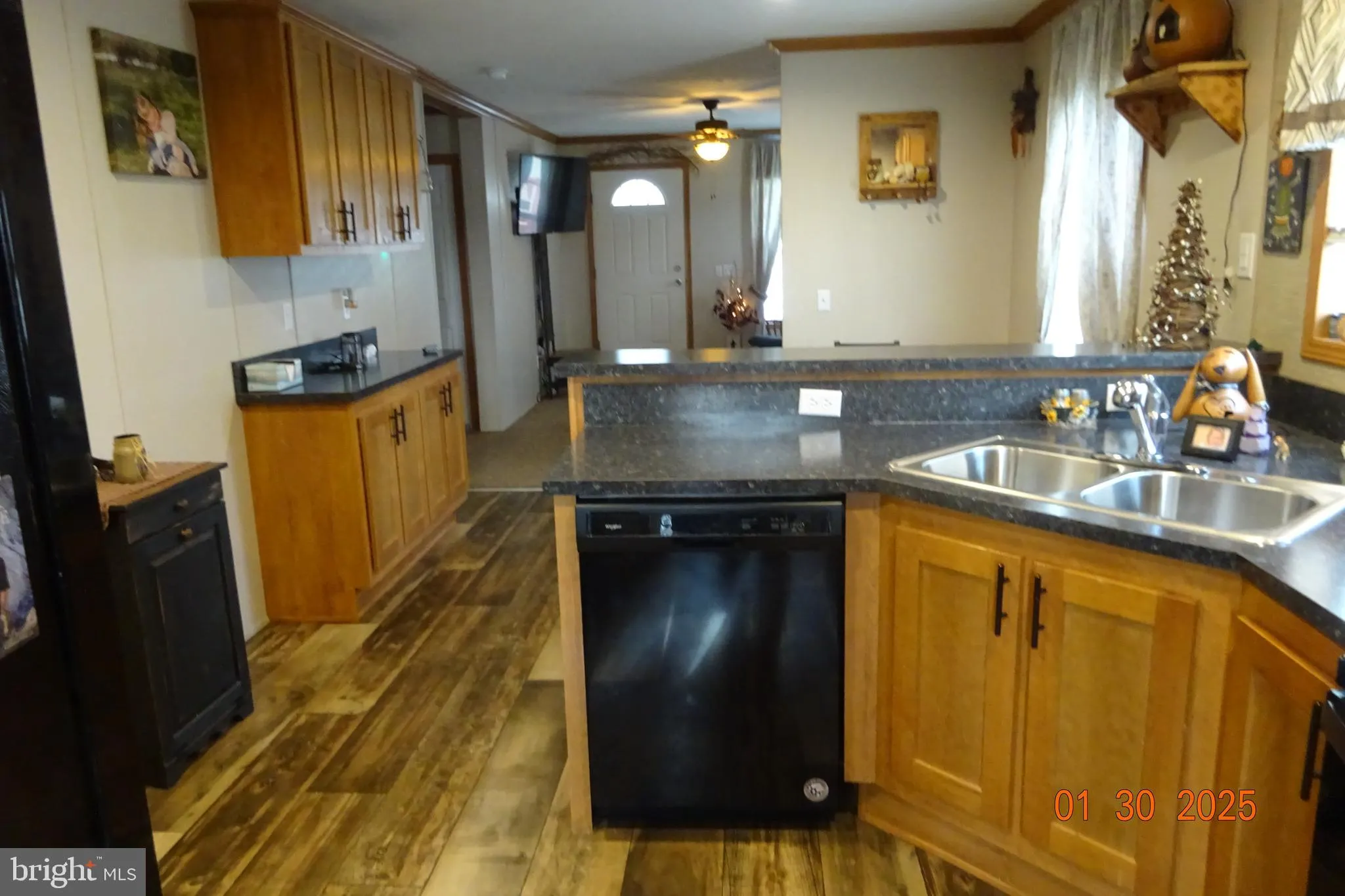 Shippensburg, Pennsylvania 17257, United States, 3 Bedrooms Bedrooms, ,2 BathroomsBathrooms,Residential,Active,20445