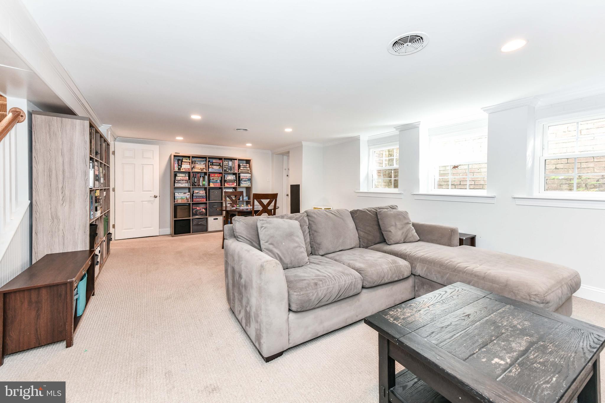 BELLEVUE FOREST - Residential Lease