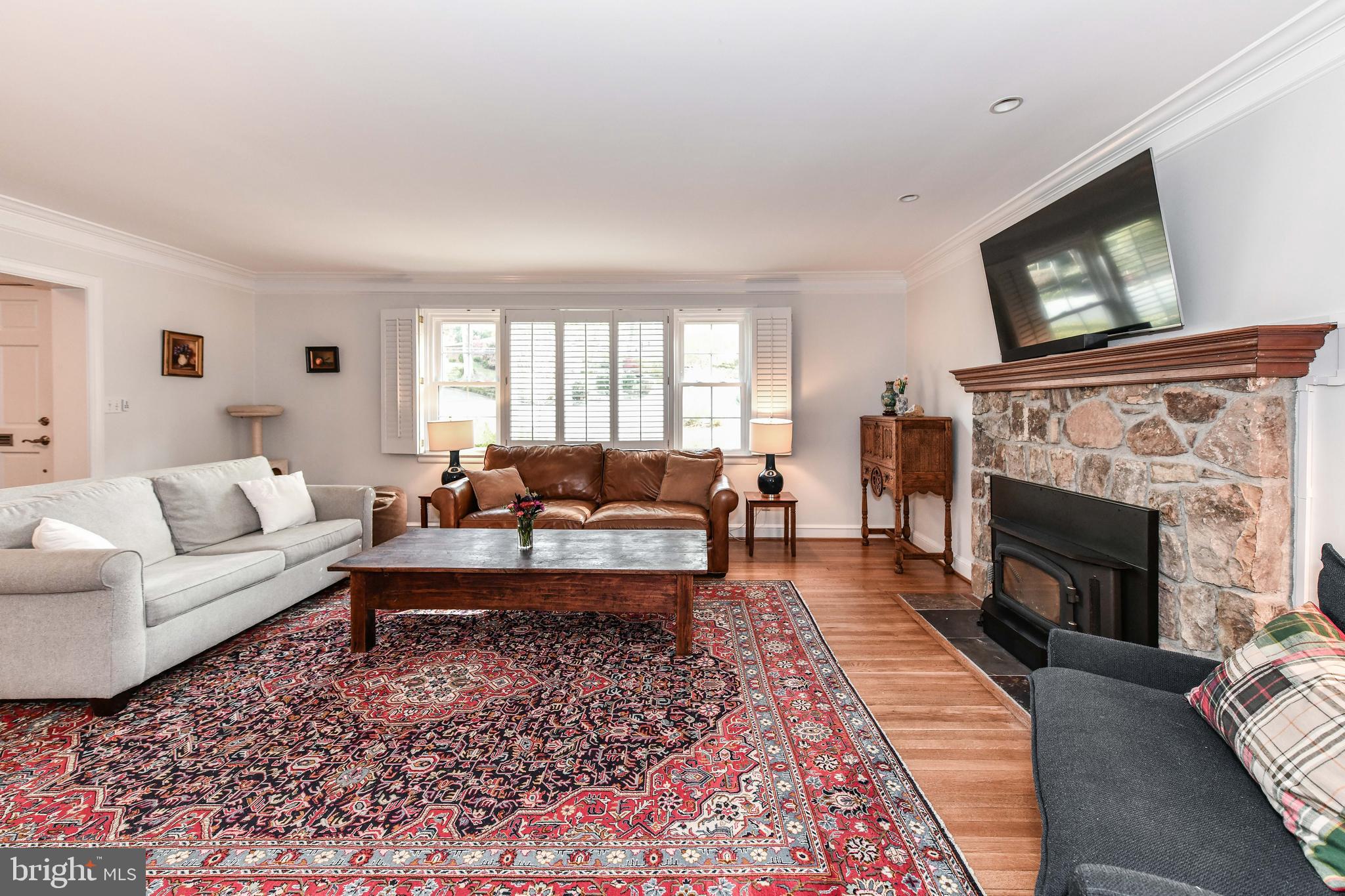 BELLEVUE FOREST - Residential Lease