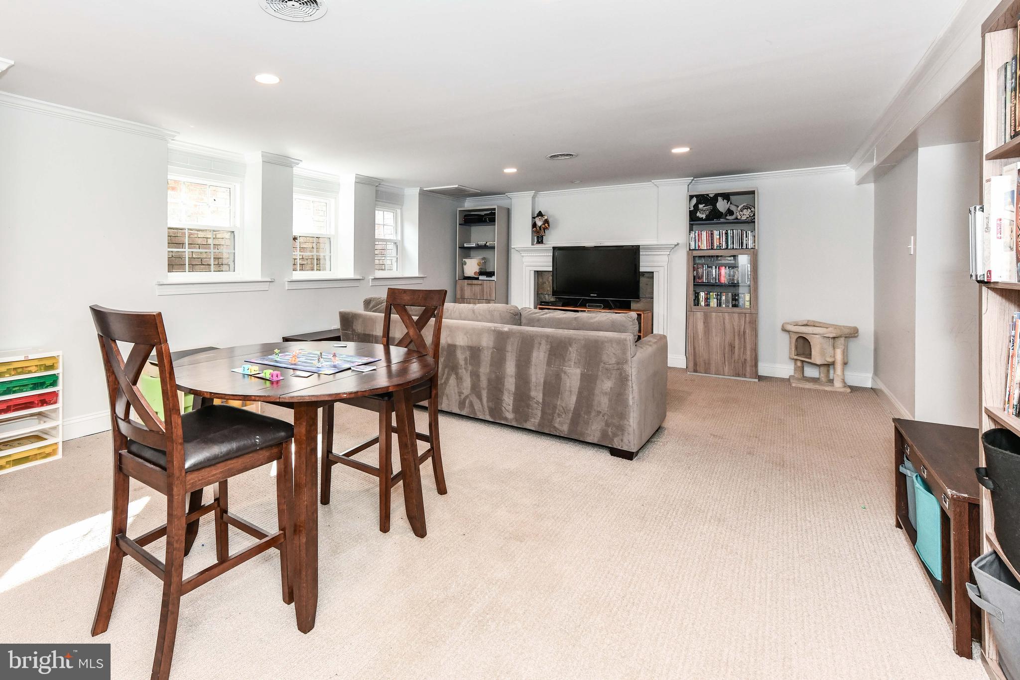 BELLEVUE FOREST - Residential Lease