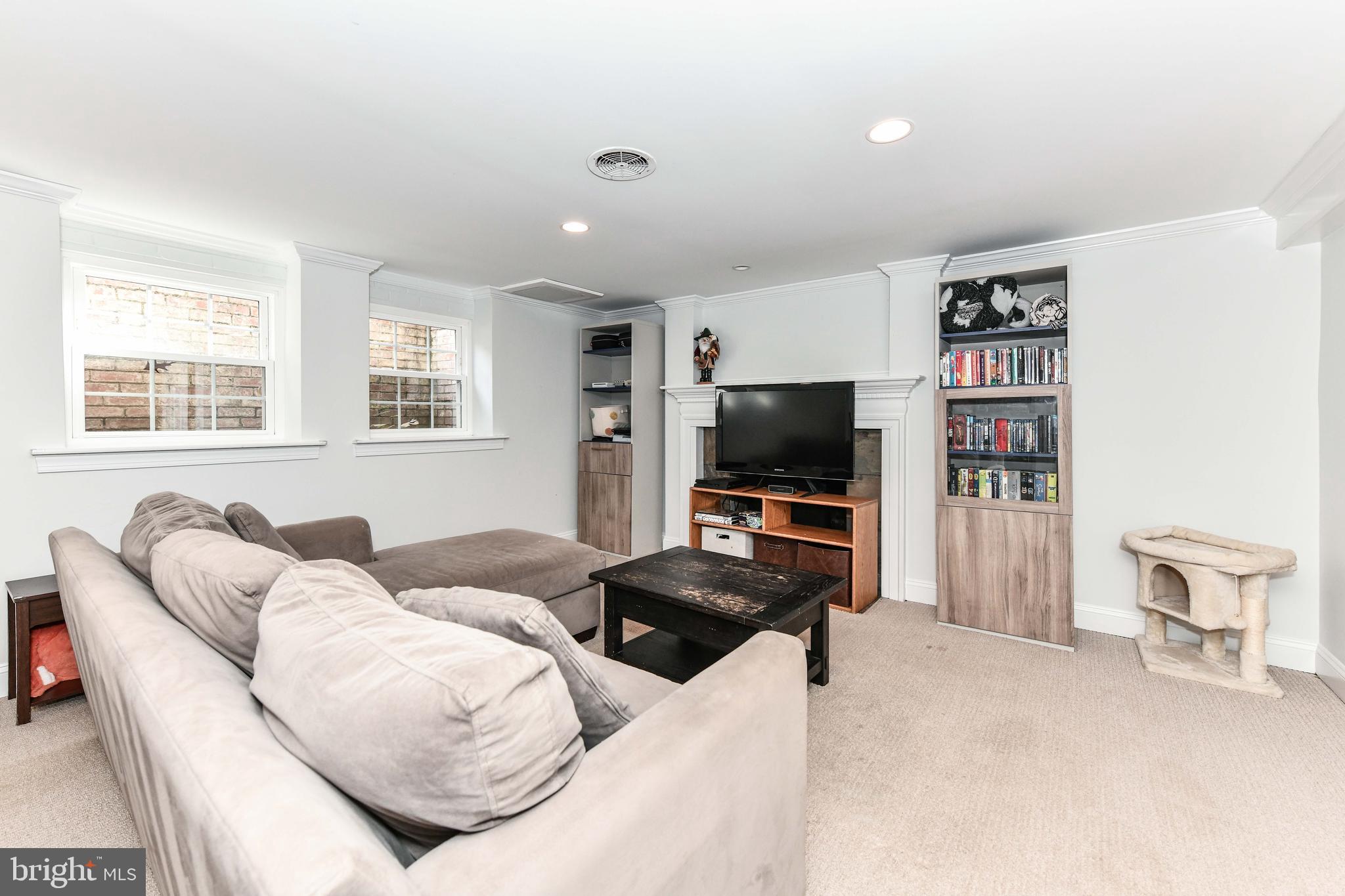 BELLEVUE FOREST - Residential Lease