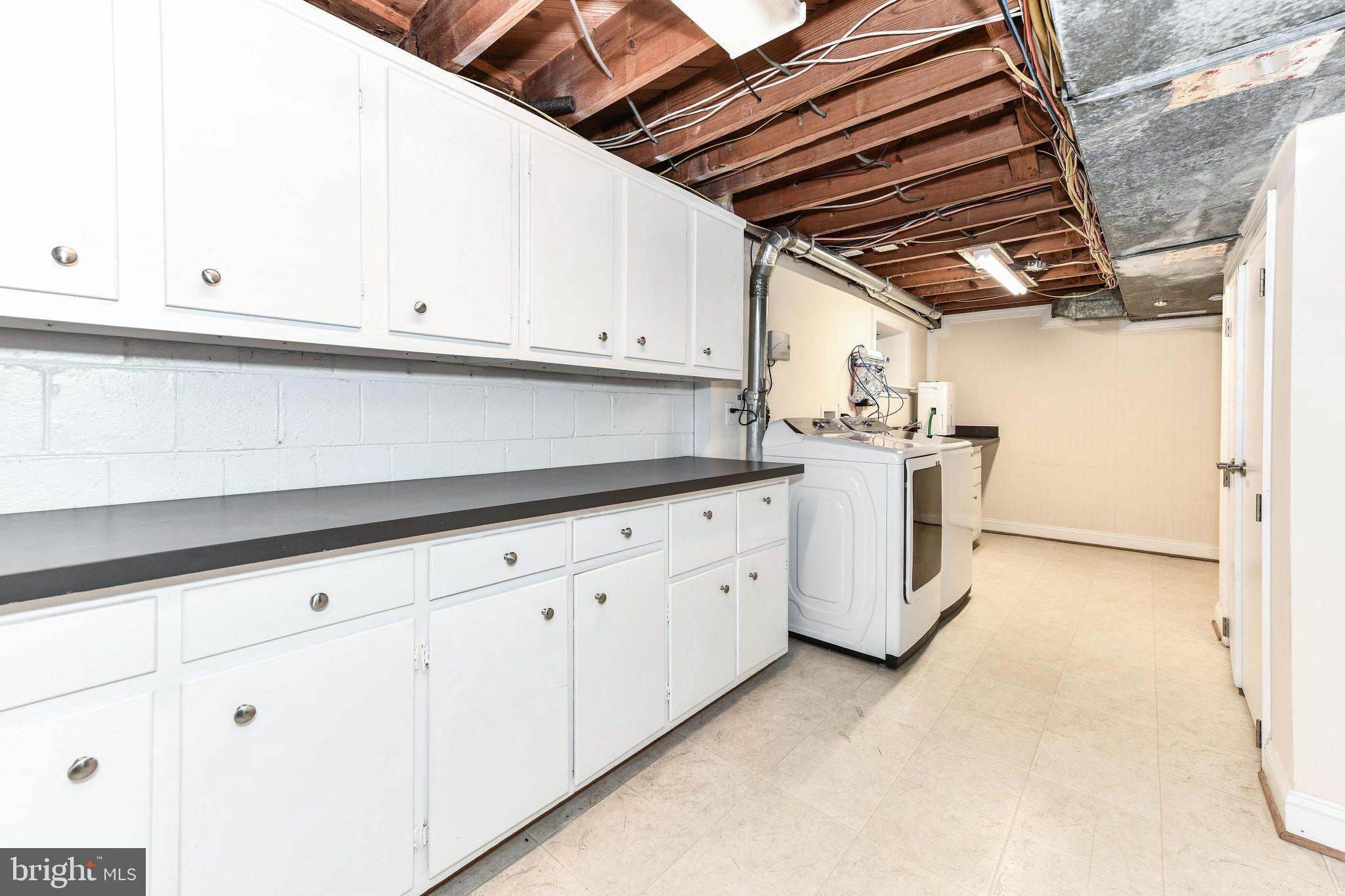 BELLEVUE FOREST - Residential Lease