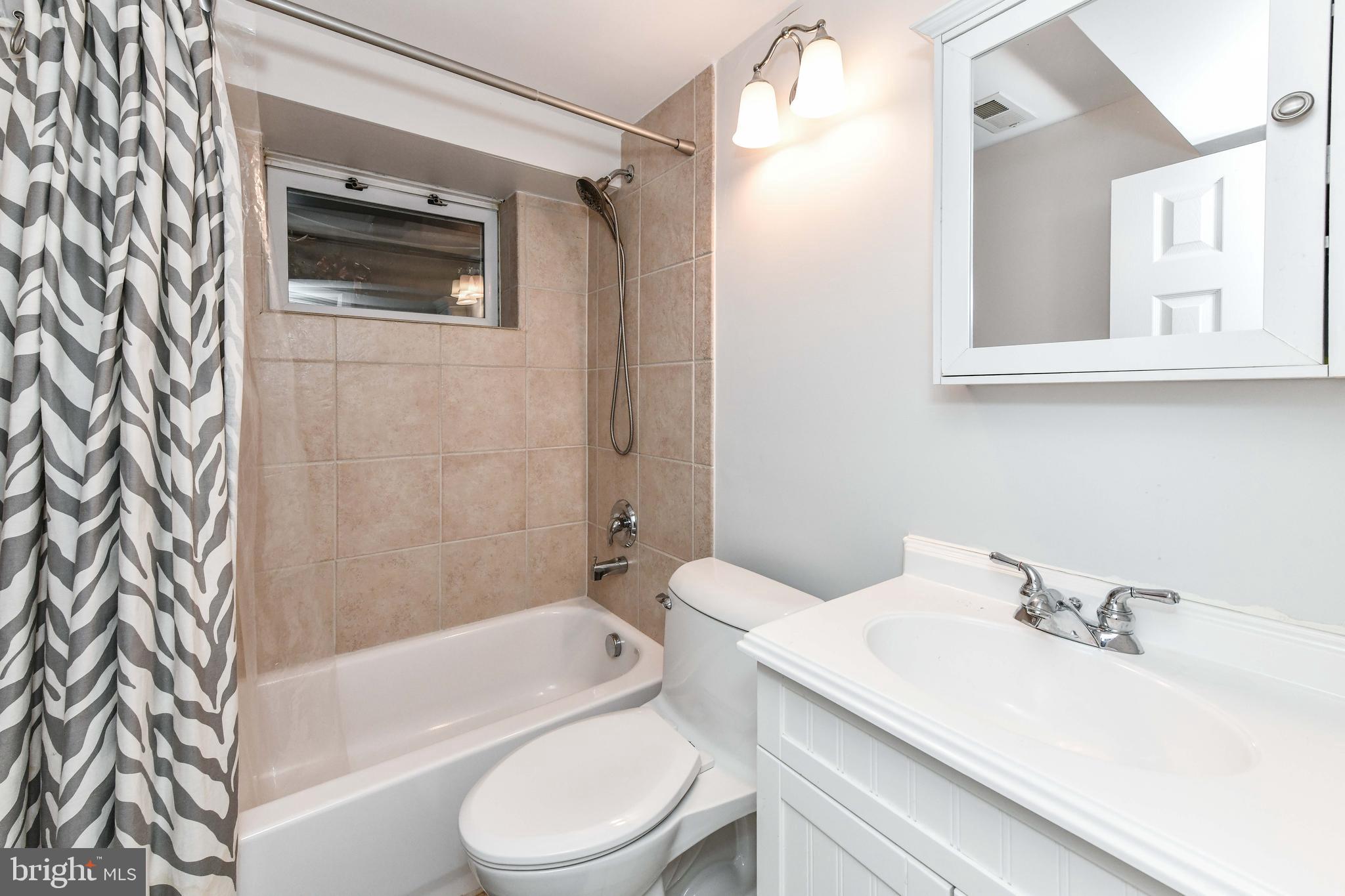 BELLEVUE FOREST - Residential Lease