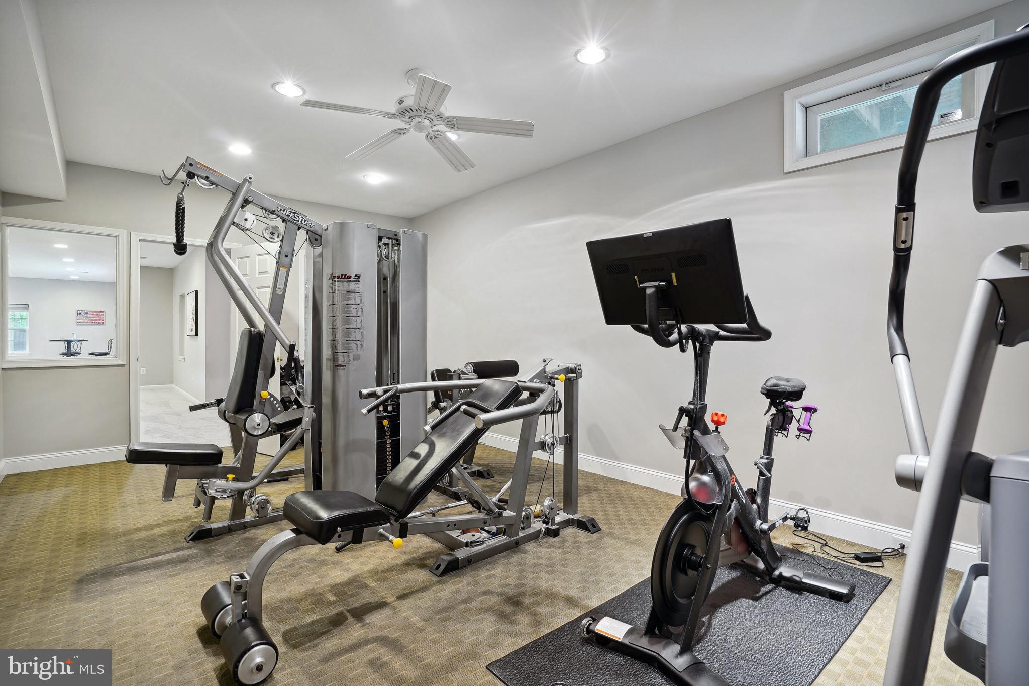 WILLOWS OF POTOMAC - Residential