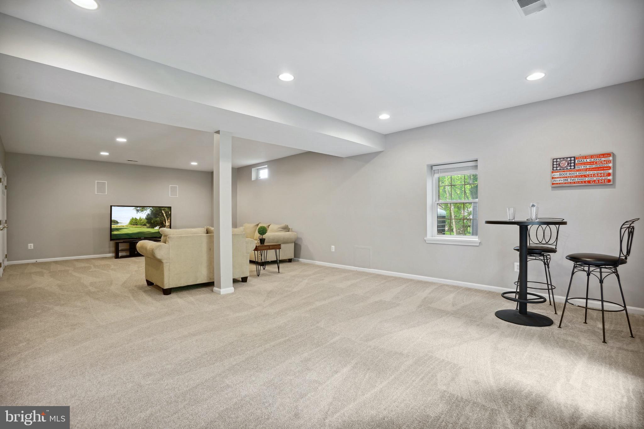 WILLOWS OF POTOMAC - Residential