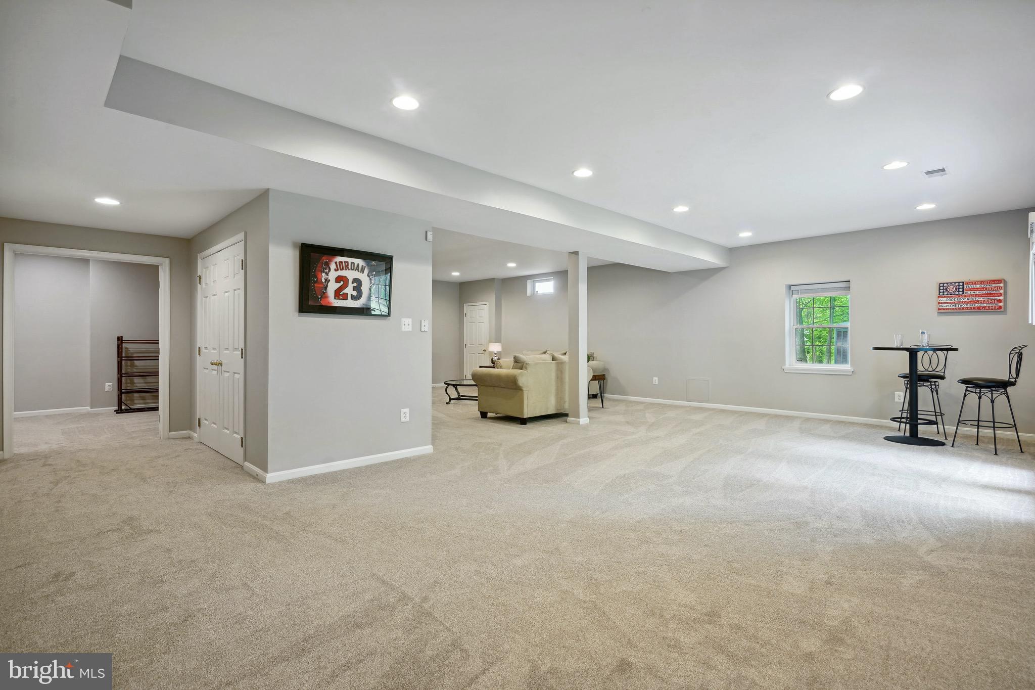 WILLOWS OF POTOMAC - Residential