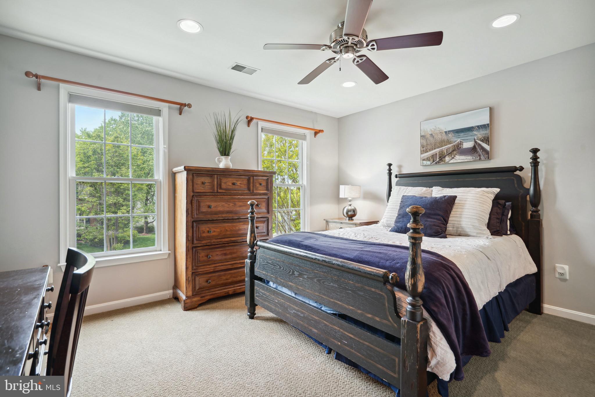 WILLOWS OF POTOMAC - Residential