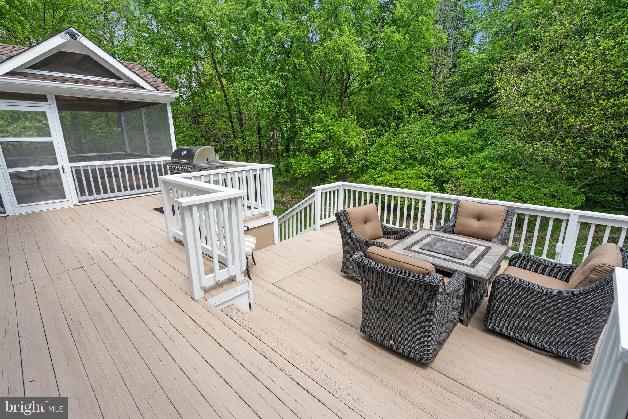 WILLOWS OF POTOMAC - Residential